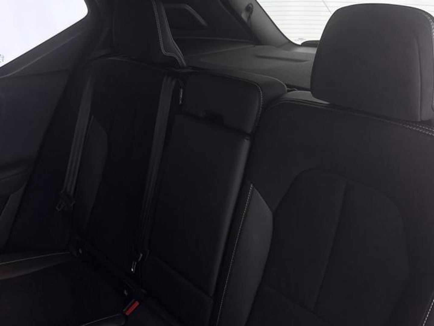 Volvo XC40 T4 Twin Recharge R-Design Auto 155 kW (211 CV)