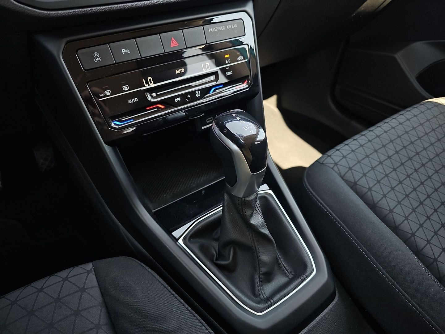 Volkswagen T-Cross Advance 1.0 TSI 81 kW (110 CV) DSG