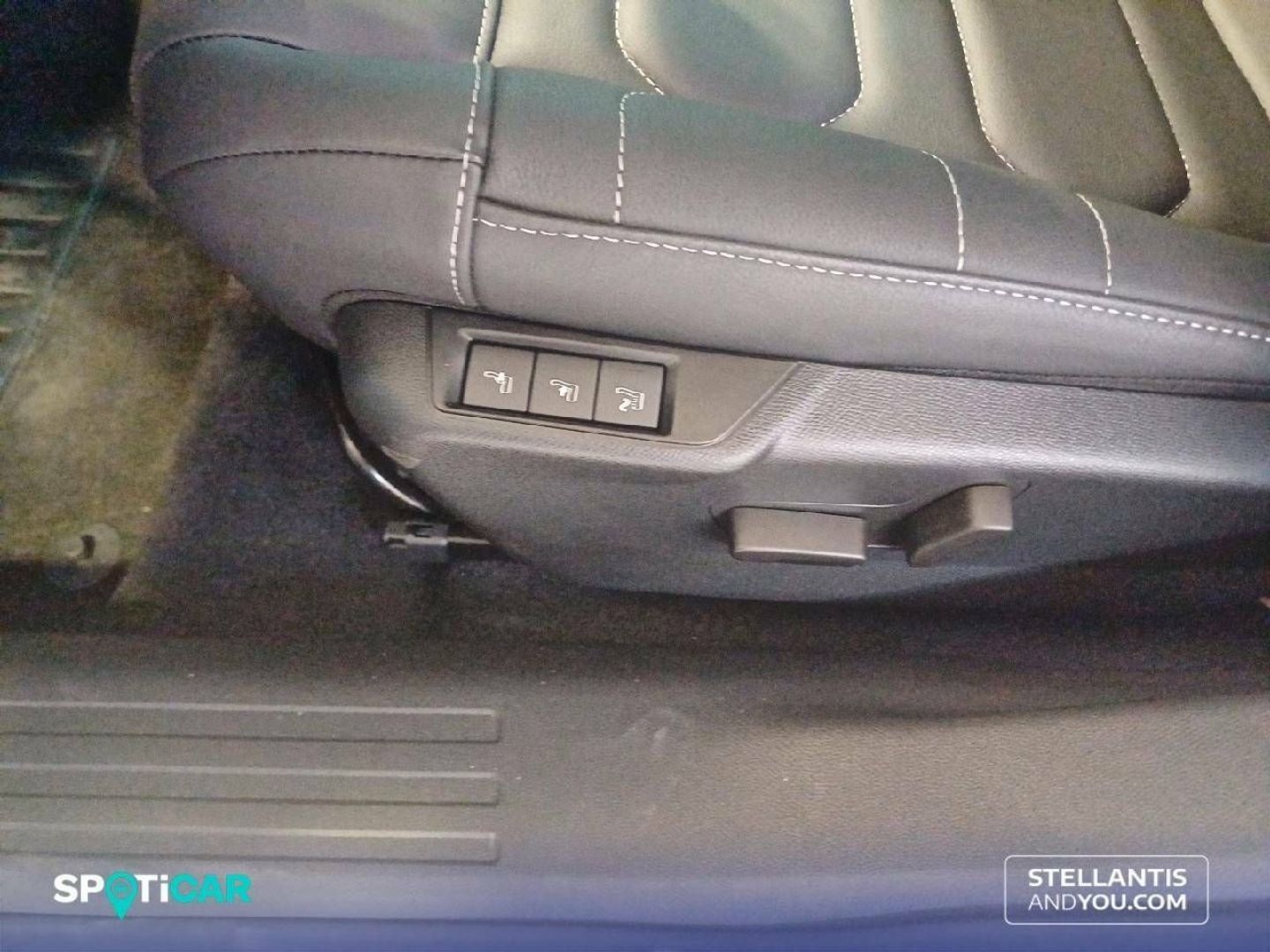 Citroen ë-C4 eléctrico 50kWh Shine 100 kW (136 CV)