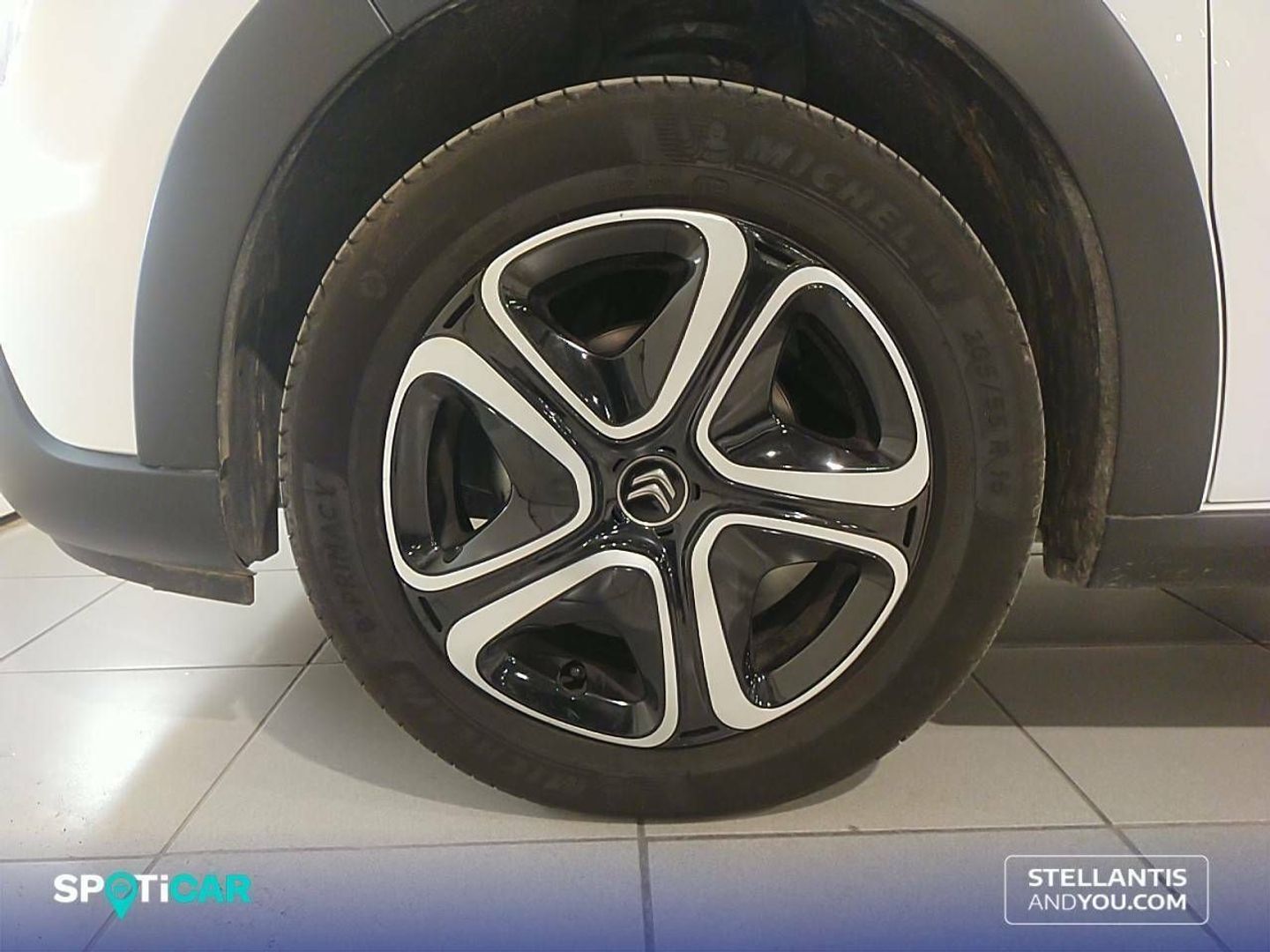 Citroen C3 PureTech 82 C-Series 61 kW (83 CV)