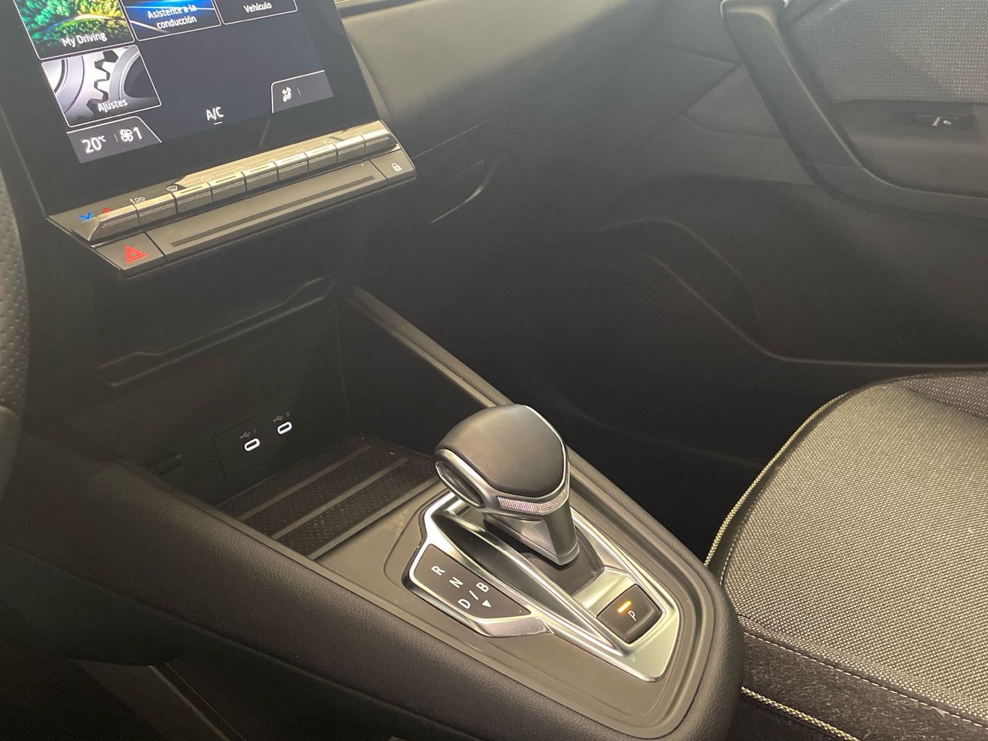 Renault Captur Techno E-Tech Híbrido 107 kW (145 CV)