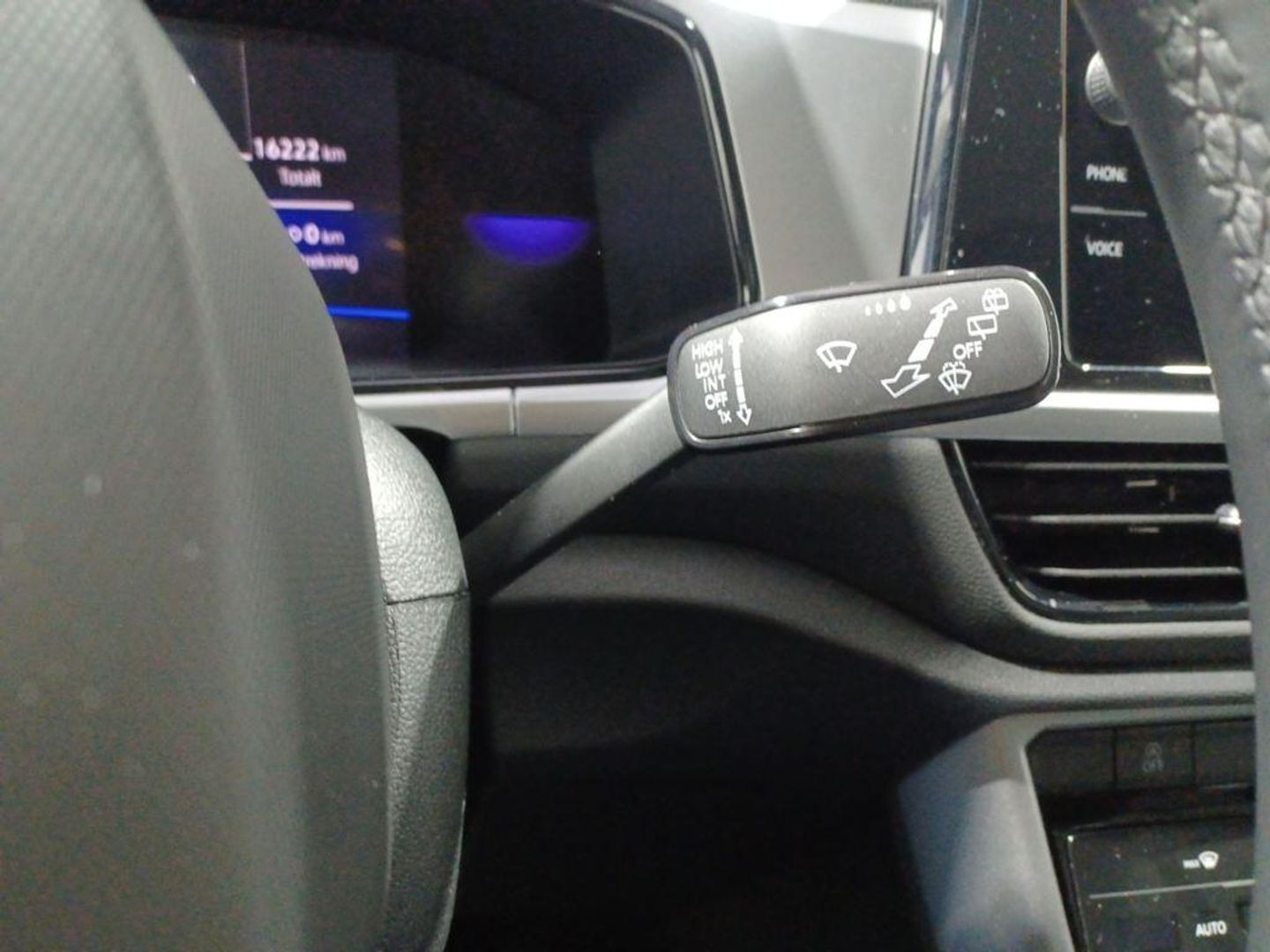 Volkswagen T-Roc Life 1.0 TSI 85 kW (115 CV)