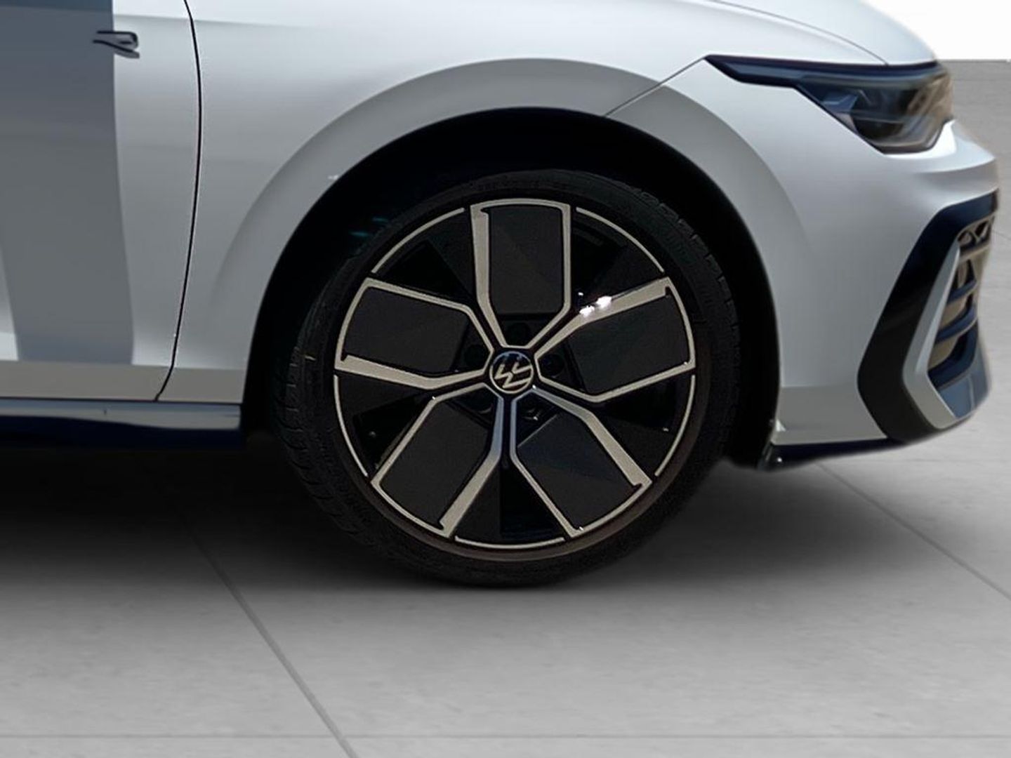 Volkswagen Golf Variant R-Line 1.5 eTSI 110 kW (150 CV) DSG