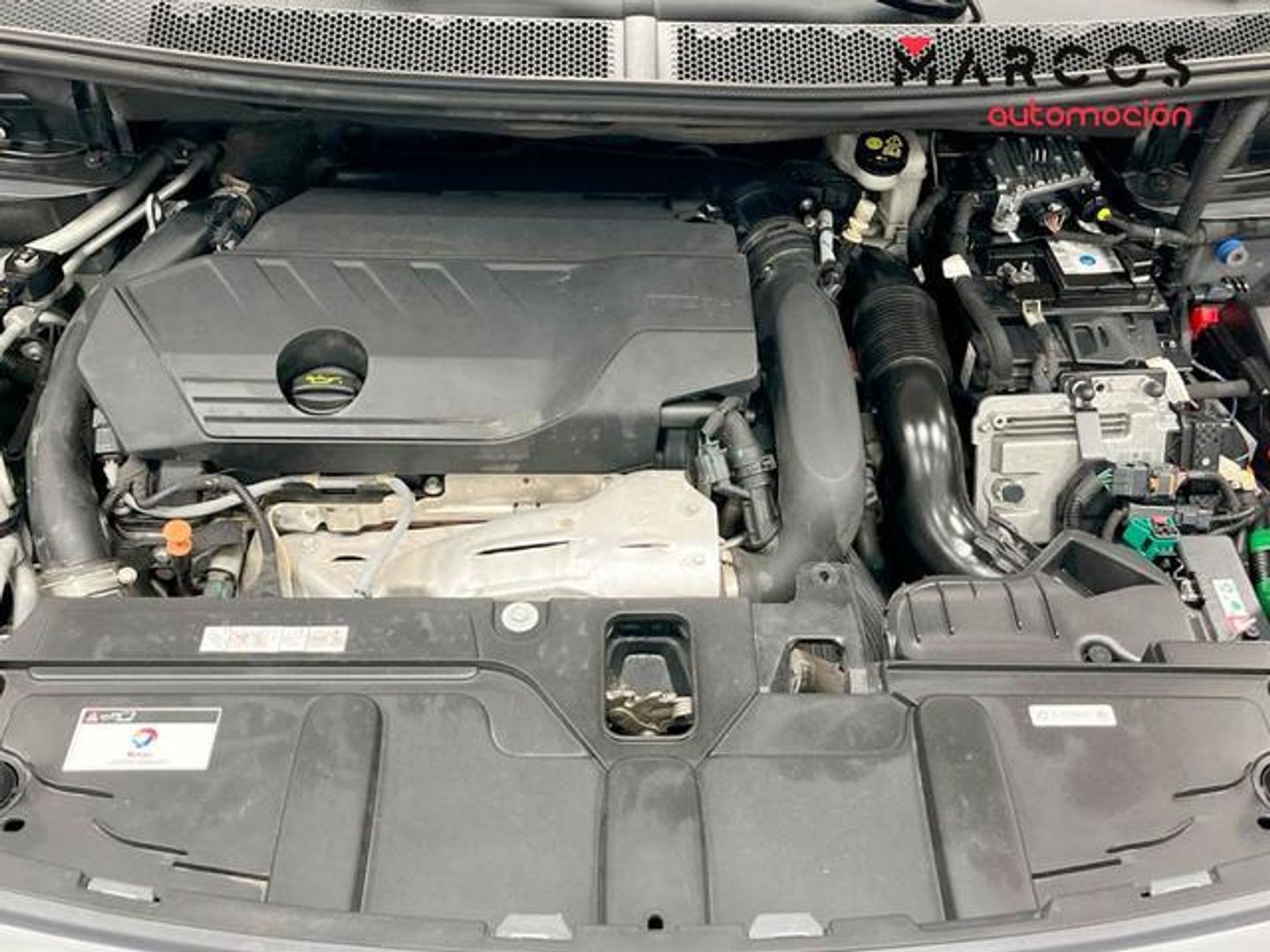 Peugeot 3008 Hybrid 225 GT e-EAT8 165 kW (225 CV)
