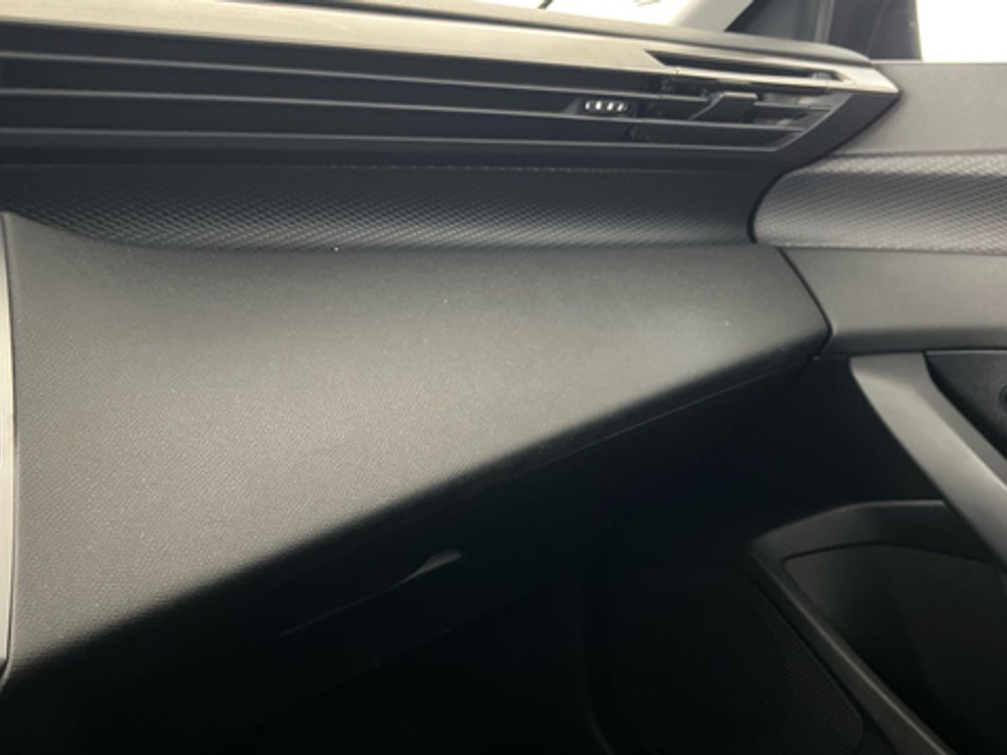 Peugeot 308 PureTech 130 S&S Style 96 kW (130 CV)