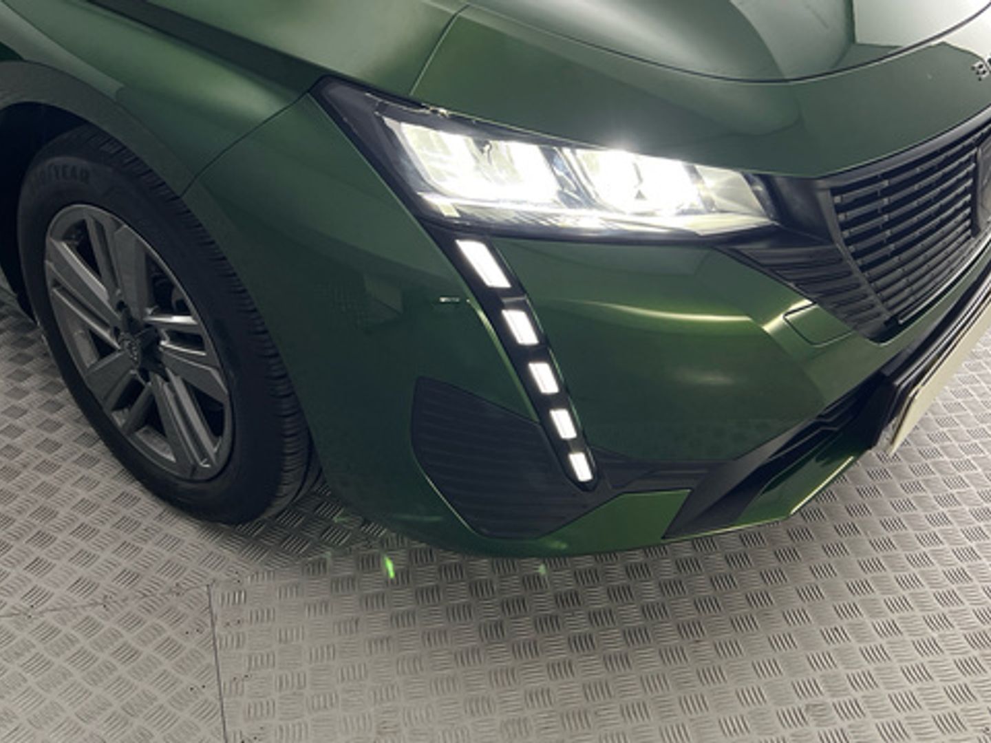 Peugeot 308 PureTech 130 S&S Style 96 kW (130 CV)
