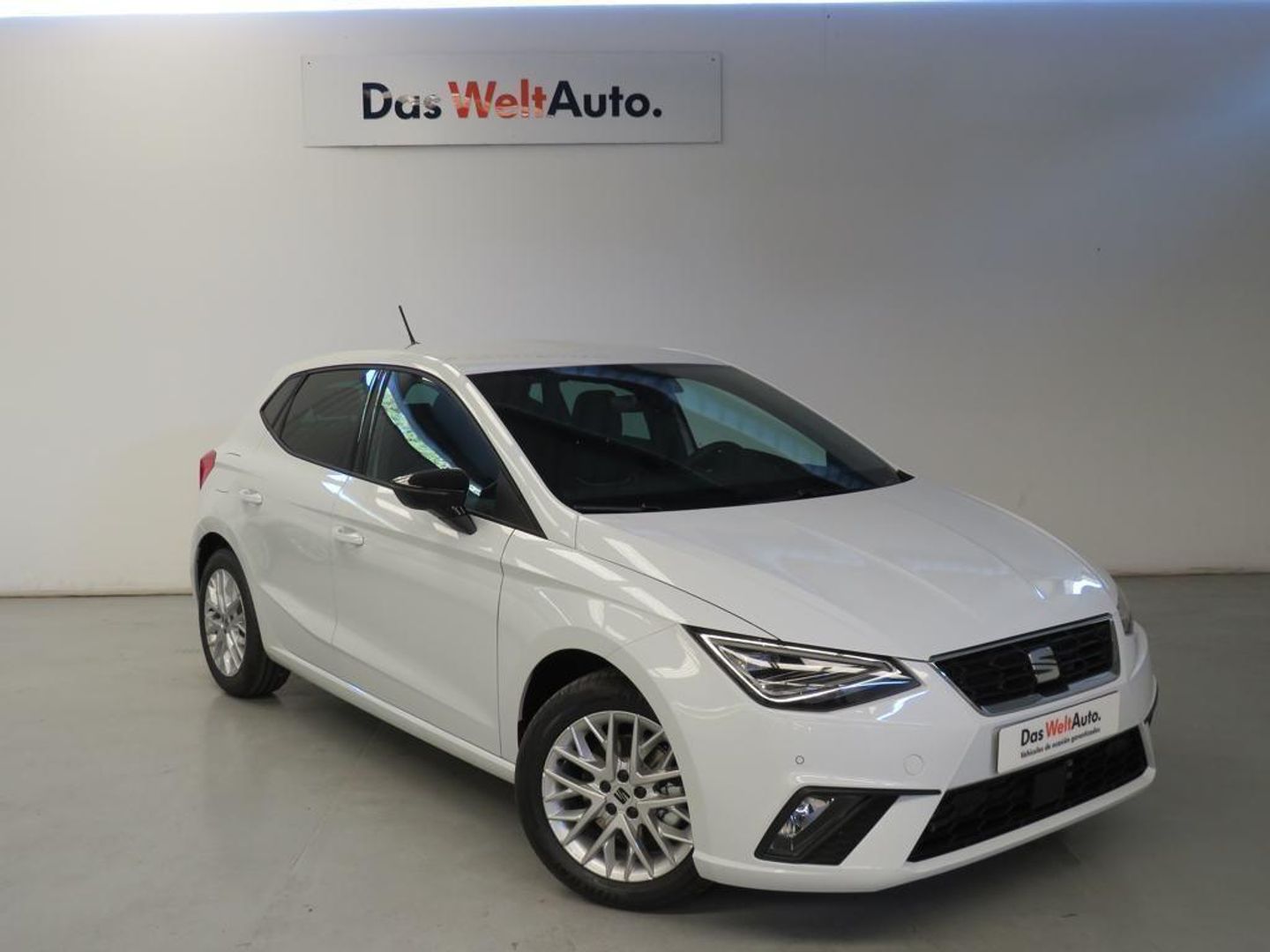 SEAT Ibiza 1.0 TSI S&S FR XL 81 kW (110 CV) Blanco Compact
