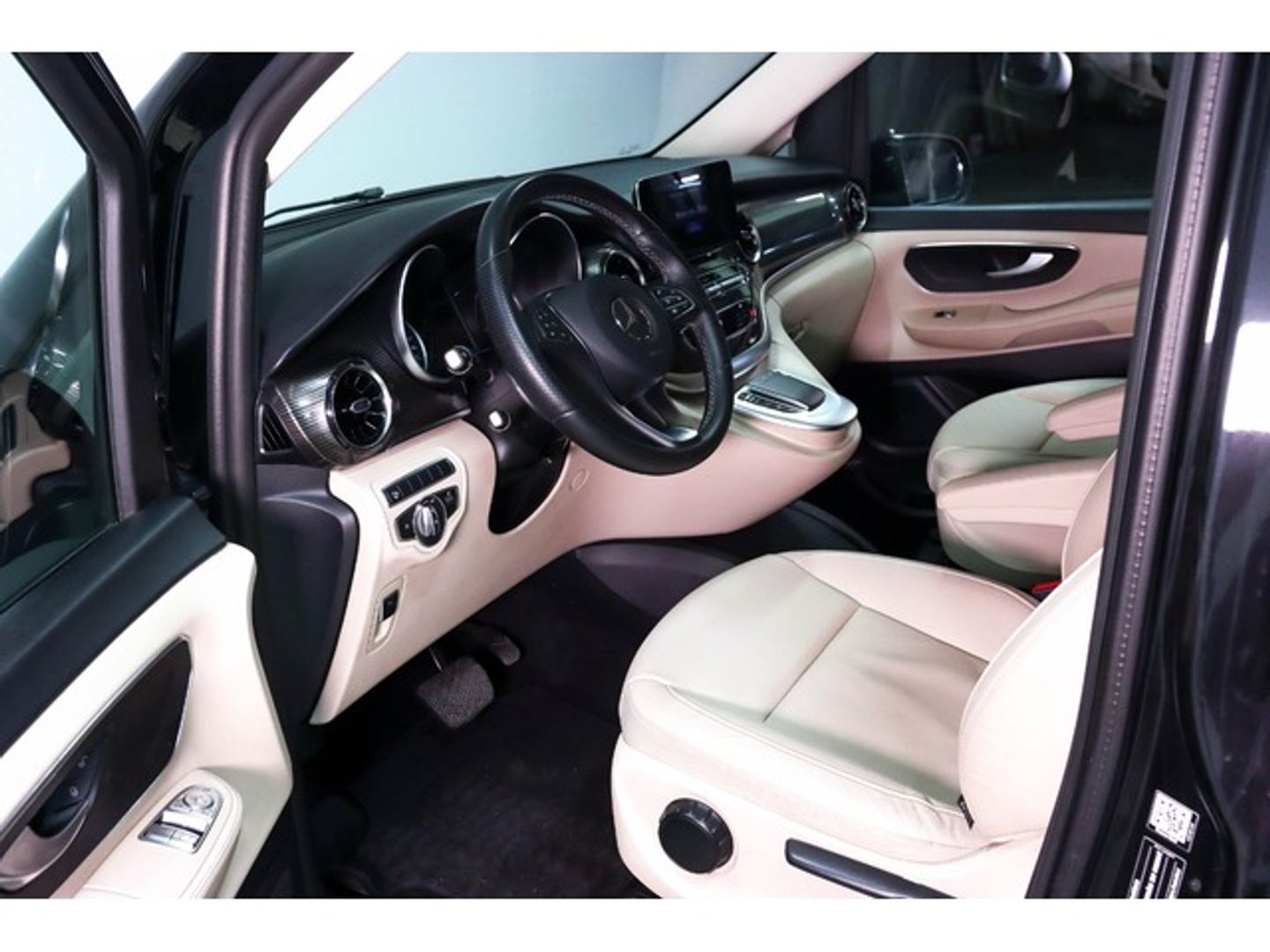 Mercedes-Benz Clase V V 300 d Avantgarde Largo 176 kW (239 CV)