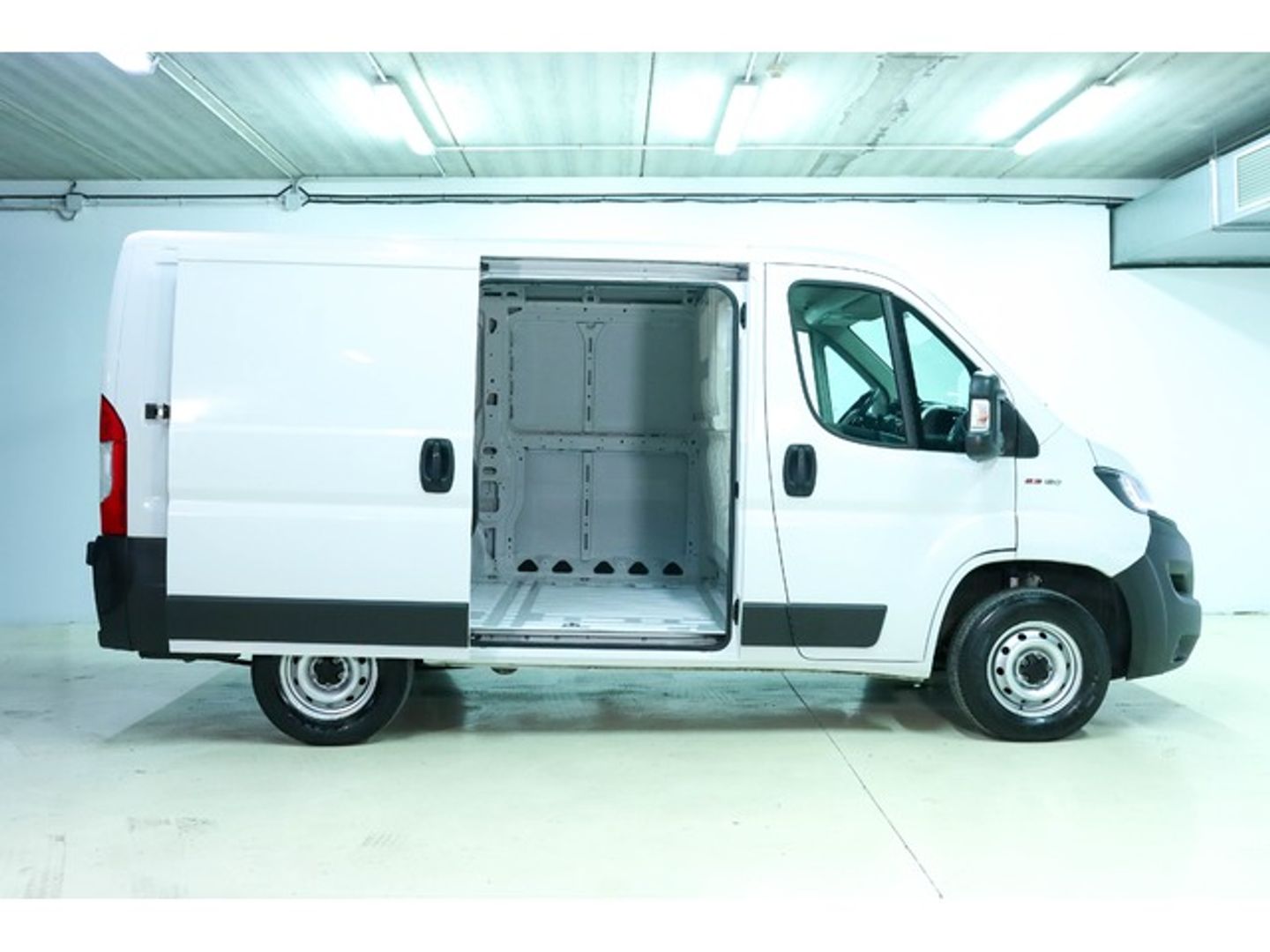 Fiat Ducato Furgon 33 2.3 Multijet Batalla Corta 96 kW (130 CV)