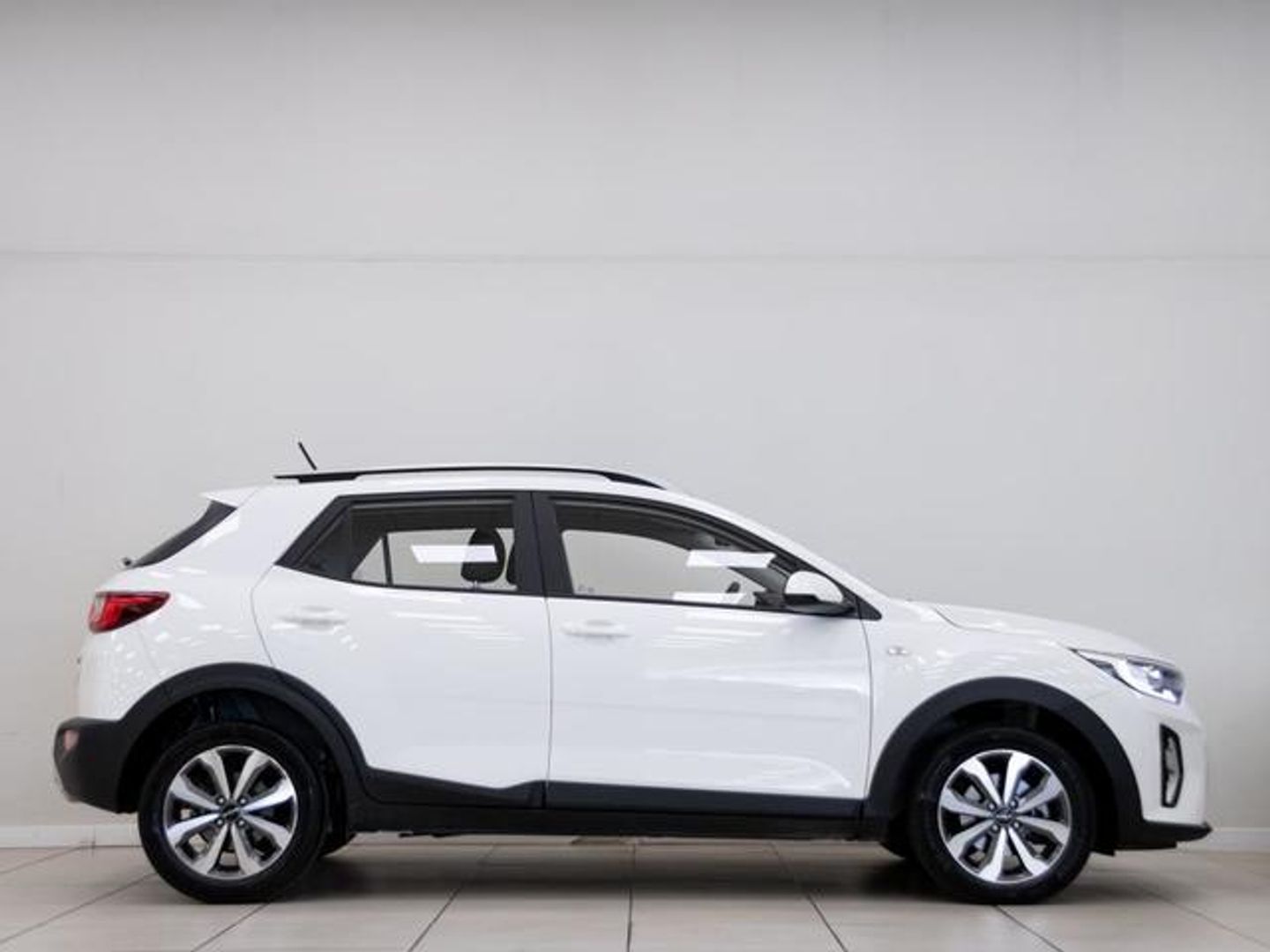 Kia Stonic 1.0 T-GDi MHEV MT Concept 74 kW (100 CV)
