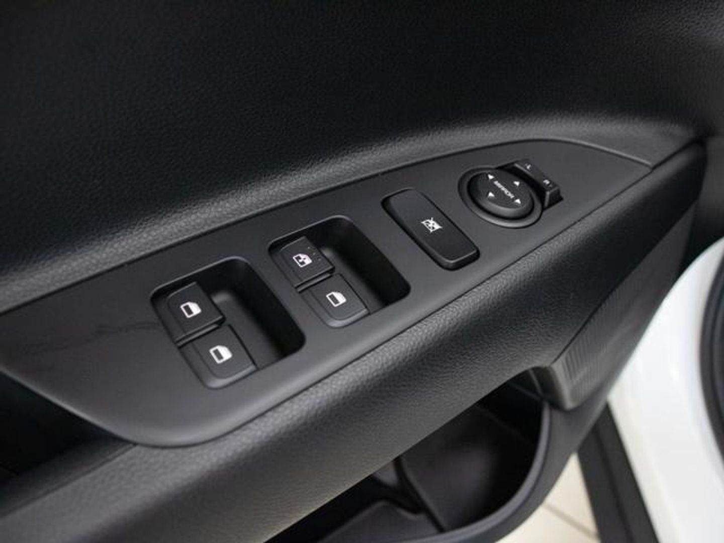 Kia Stonic 1.0 T-GDi MHEV MT Concept 74 kW (100 CV)