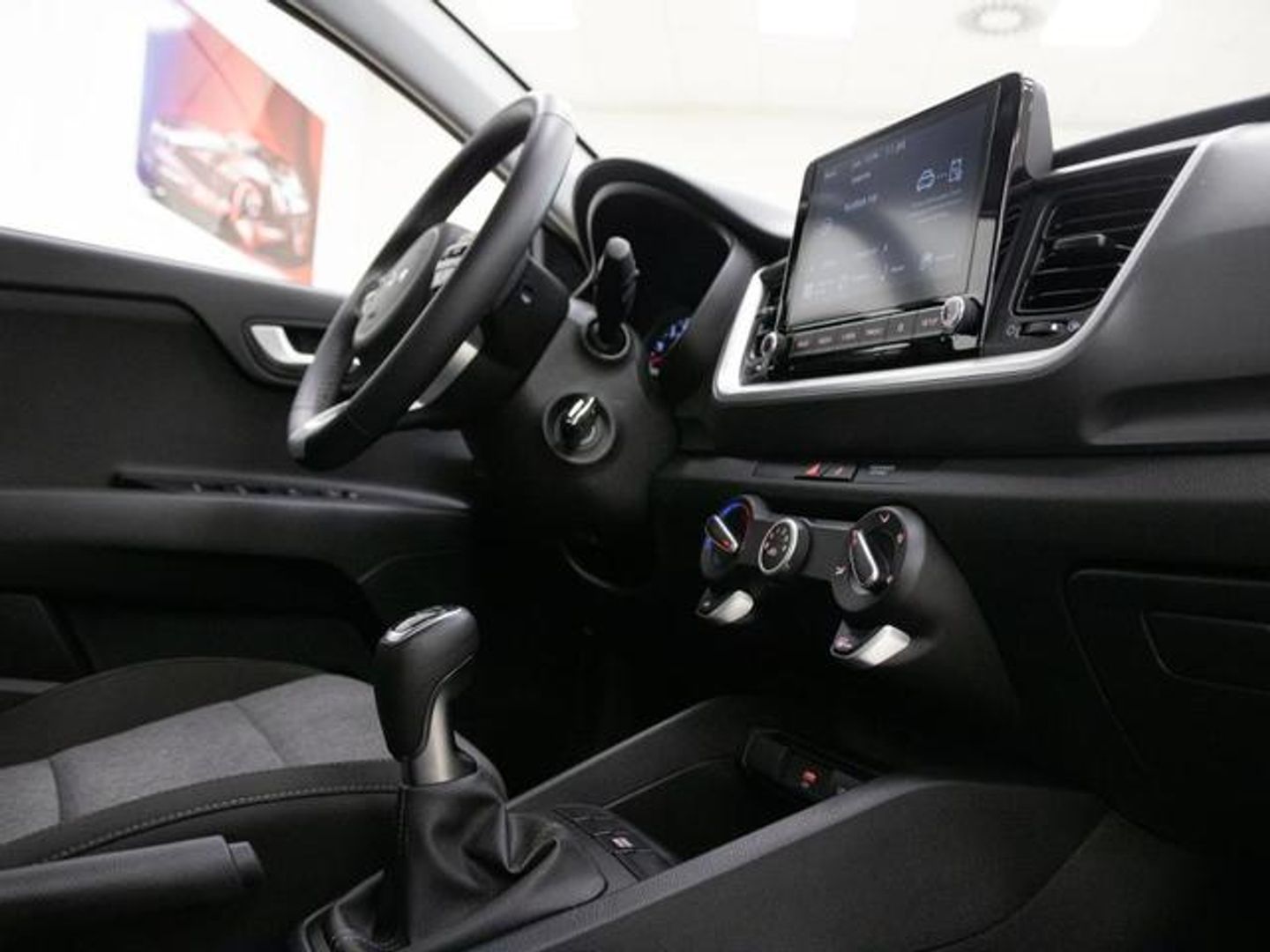 Kia Stonic 1.0 T-GDi MHEV MT Concept 74 kW (100 CV)