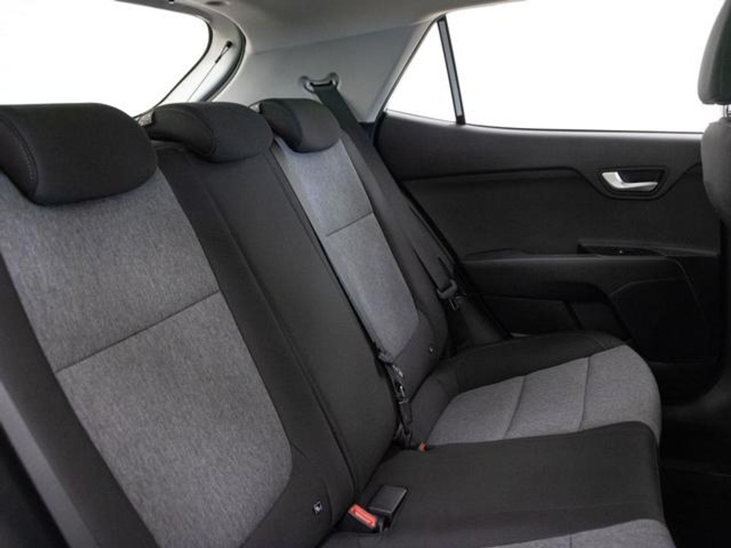 Kia Stonic 1.0 T-GDi MHEV MT Concept 74 kW (100 CV)