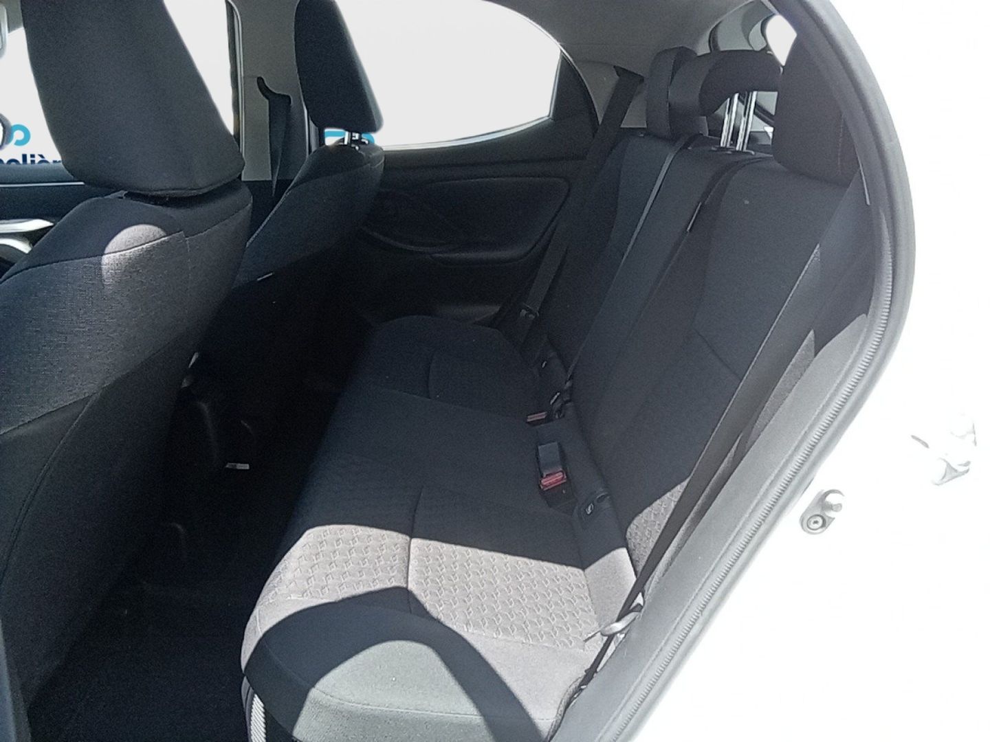 Toyota Yaris 120H Active Tech 85 kW (116 CV)