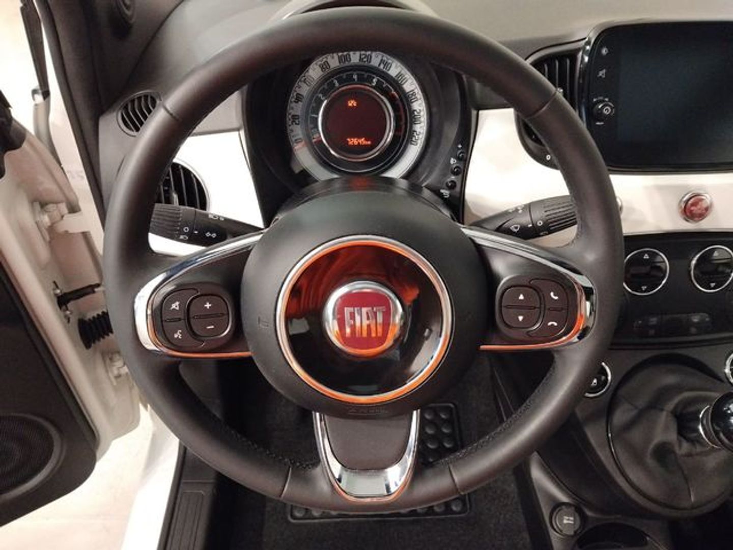 Fiat 500 1.0 Hybrid Dolcevita 51 kW (70 CV)