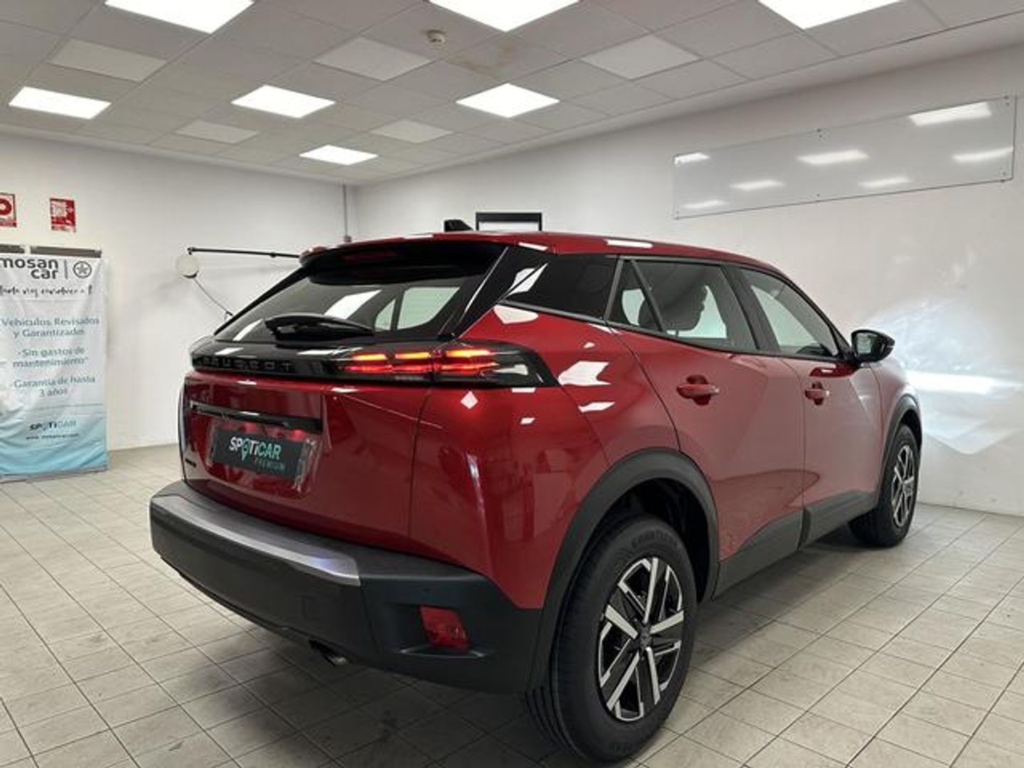 Peugeot 2008 PureTech 100 S&S Active 75 kW (100 CV)