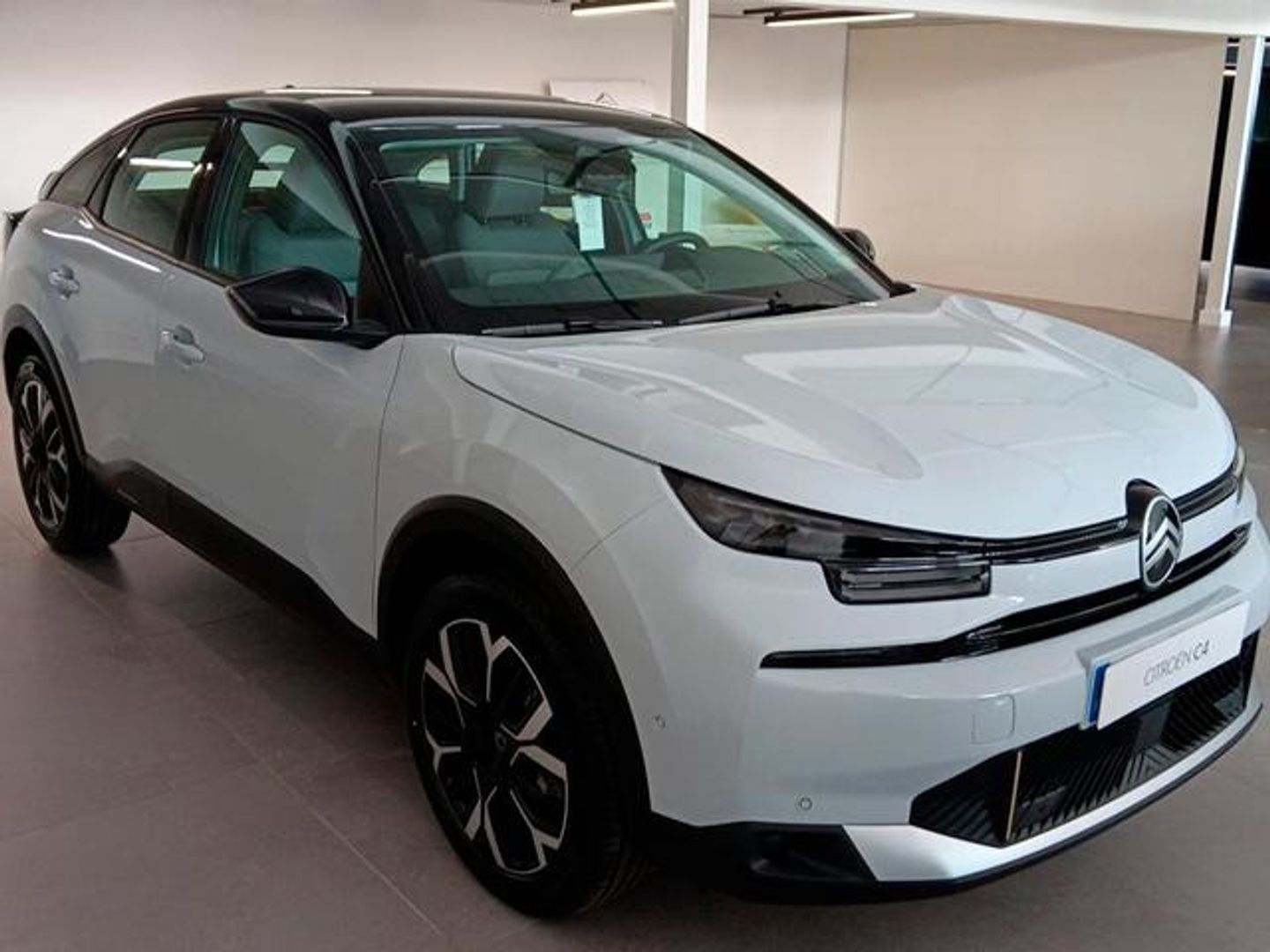 Citroen C4 Hybrid 145  Business Edition e-DCS6 07 kW (145 CV) Blanco Sedan