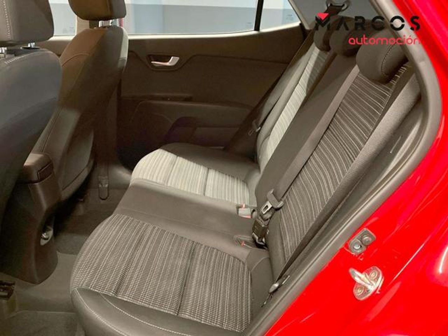 Kia Stonic 1.0 T-GDi MHEV iMT Concept 74 kW (100 CV)
