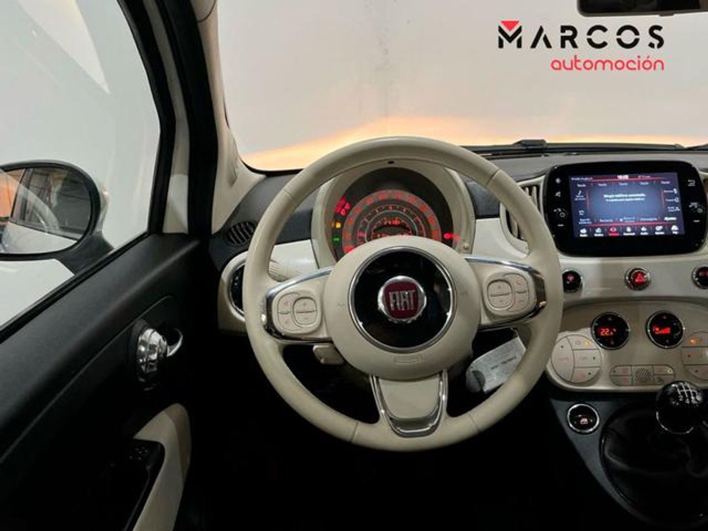 Fiat 500 1.0 Hybrid Dolcevita 51 kW (70 CV)