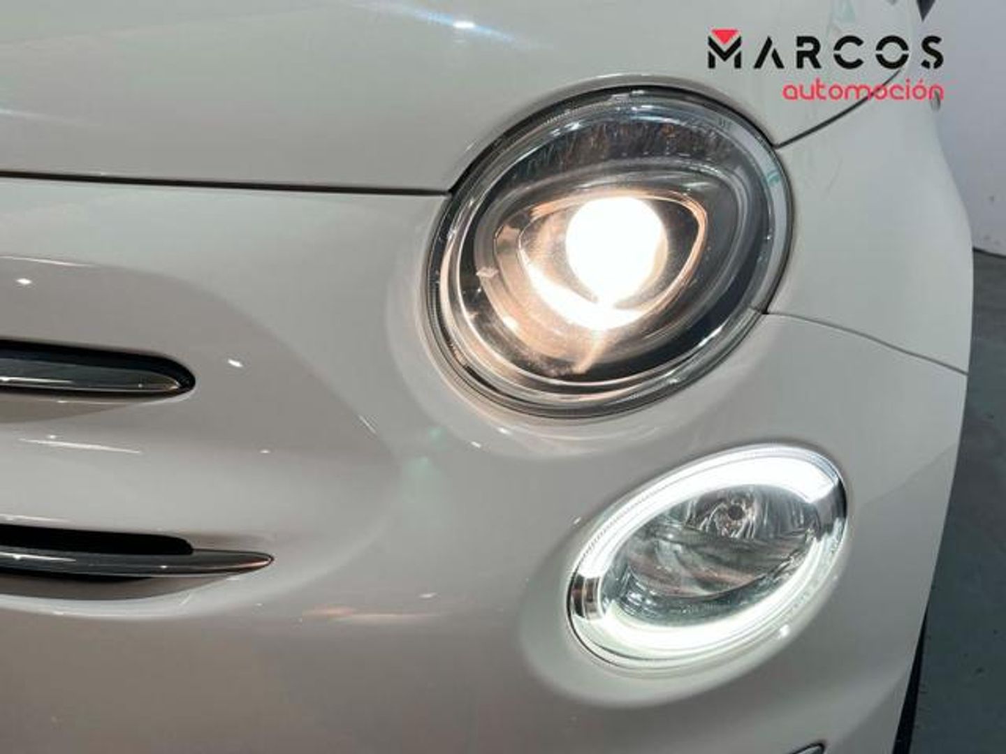 Fiat 500 1.0 Hybrid Dolcevita 51 kW (70 CV)