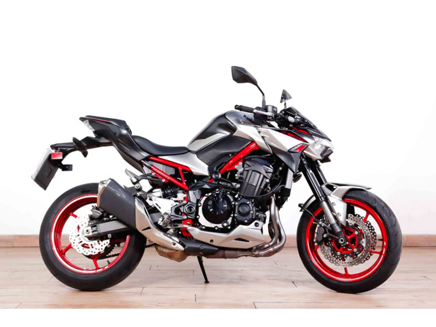 Kawasaki Z900/A2 Gris Motorcycle