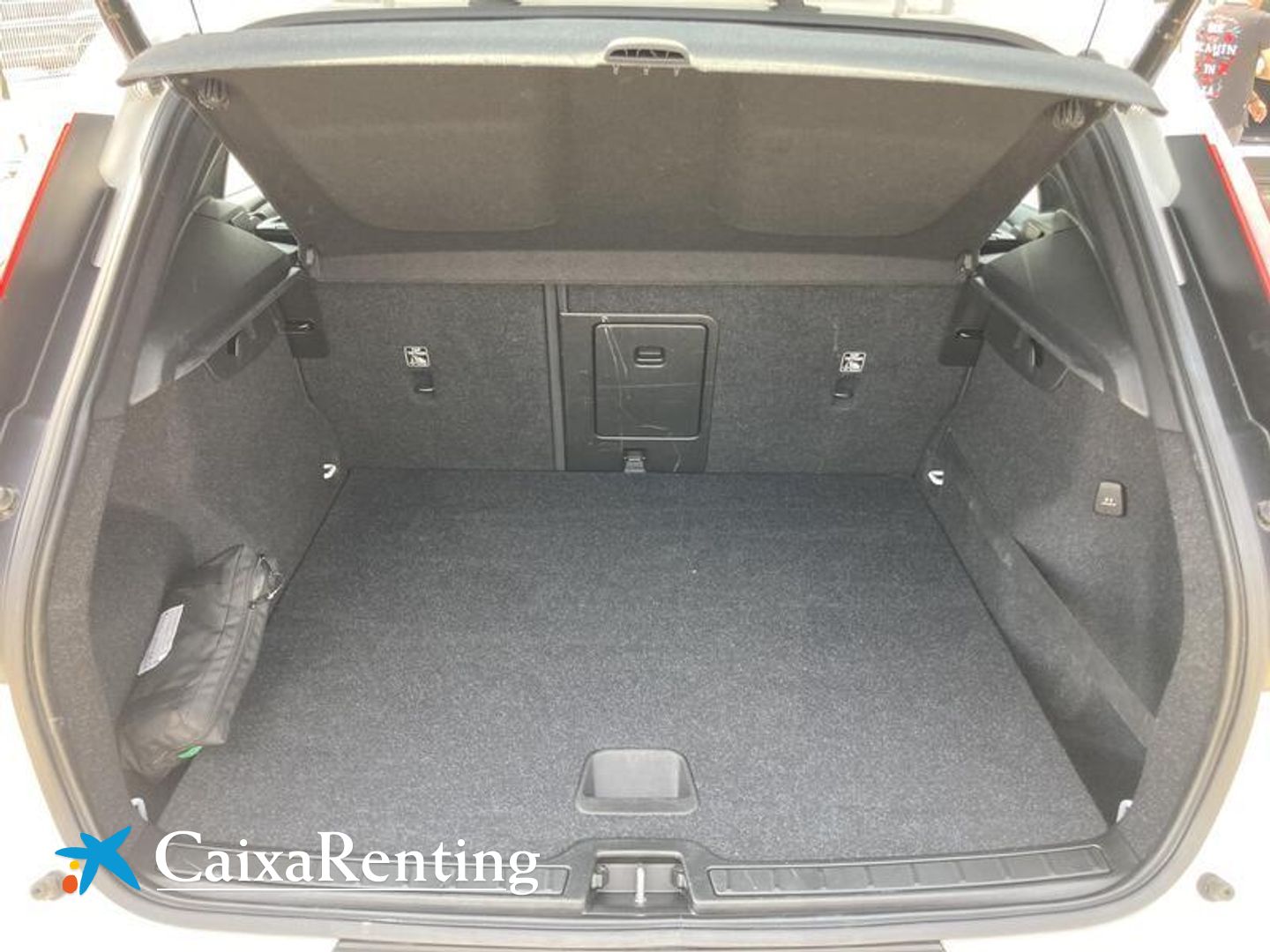 Volvo XC40 D3 Momentum Pro Auto 110 kW (150 CV)