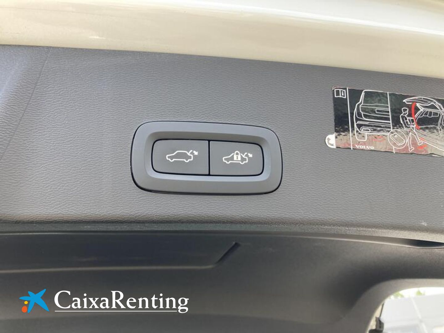 Volvo XC40 D3 Momentum Pro Auto 110 kW (150 CV)
