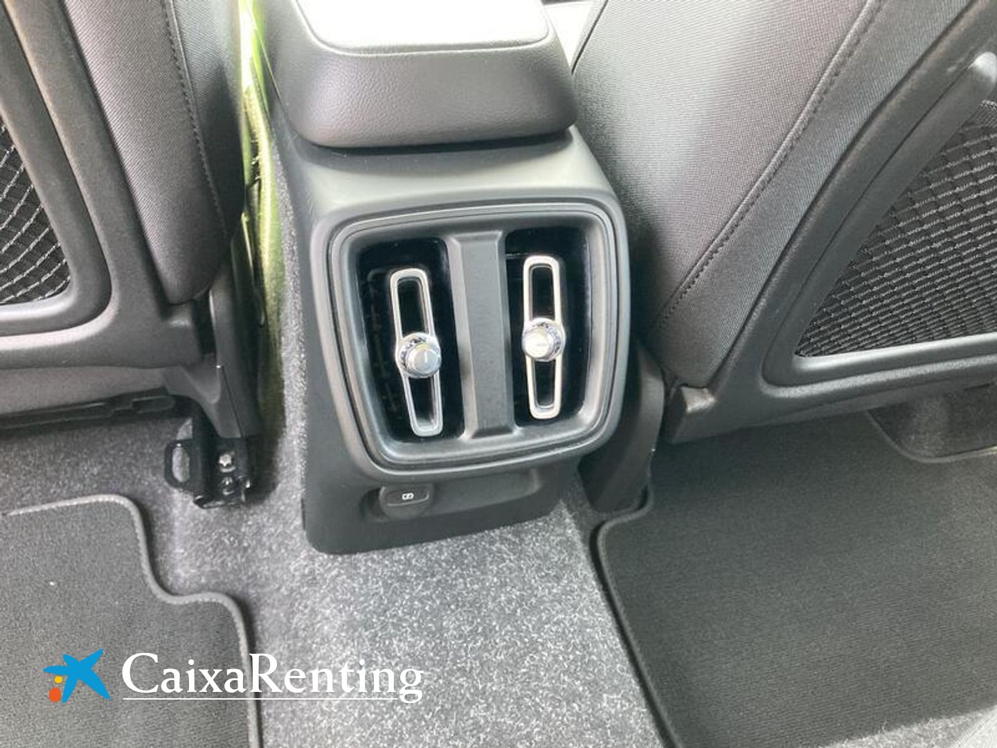 Volvo XC40 D3 Momentum Pro Auto 110 kW (150 CV)