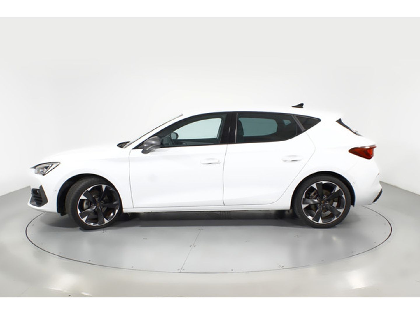 CUPRA León 1.5 eTSI DSG 110 kW (150 CV)