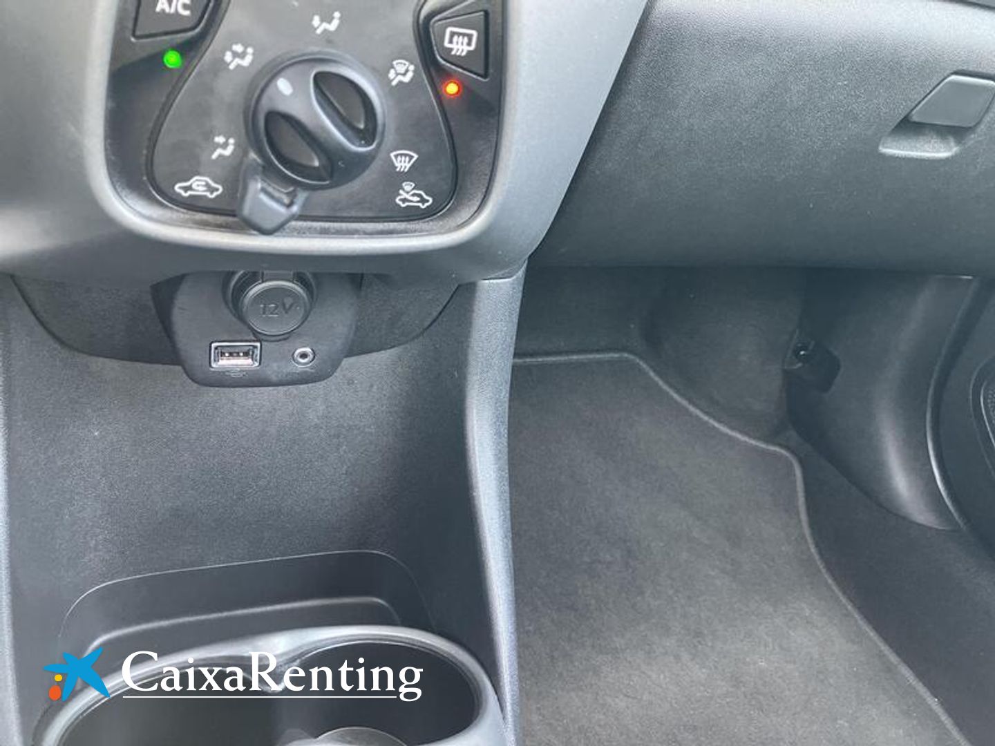 Toyota Aygo 1.0 70 x-play 53 kW (72 CV)