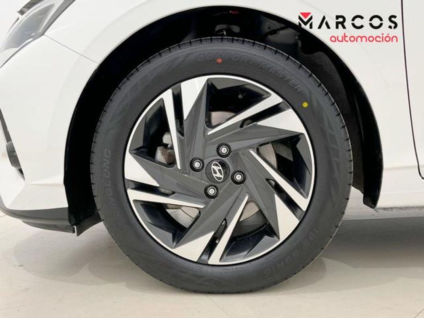Hyundai i20 1.0 TGDI 48V Tecno 74 kW (100 CV)