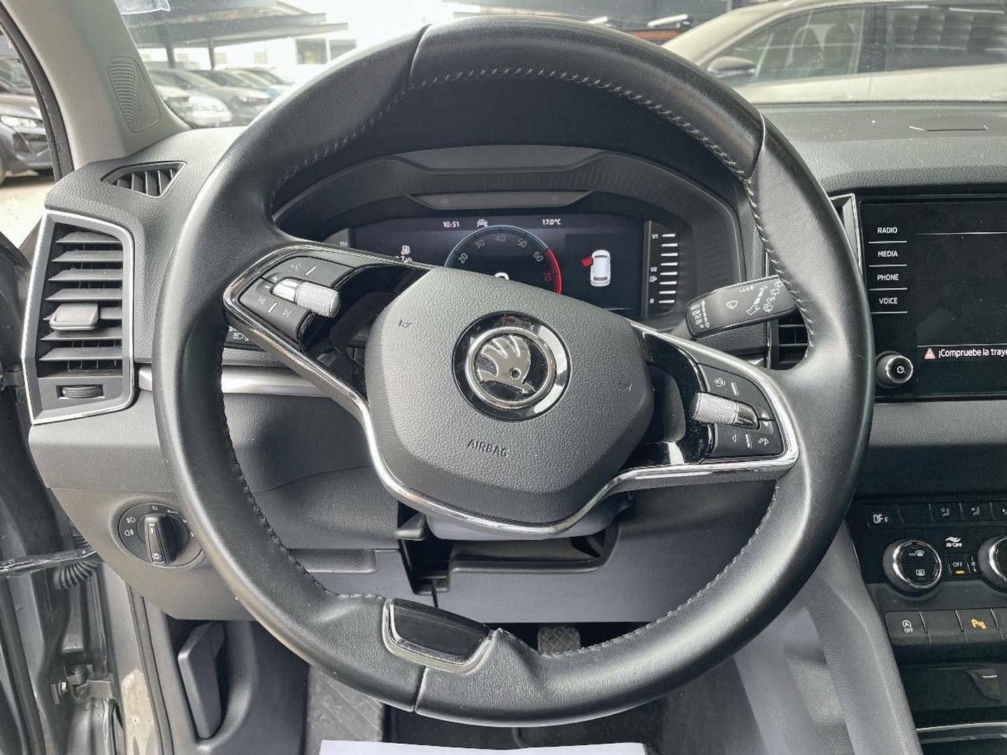 Skoda Karoq 1.0 TSI Ambition 81 kW (110 CV)