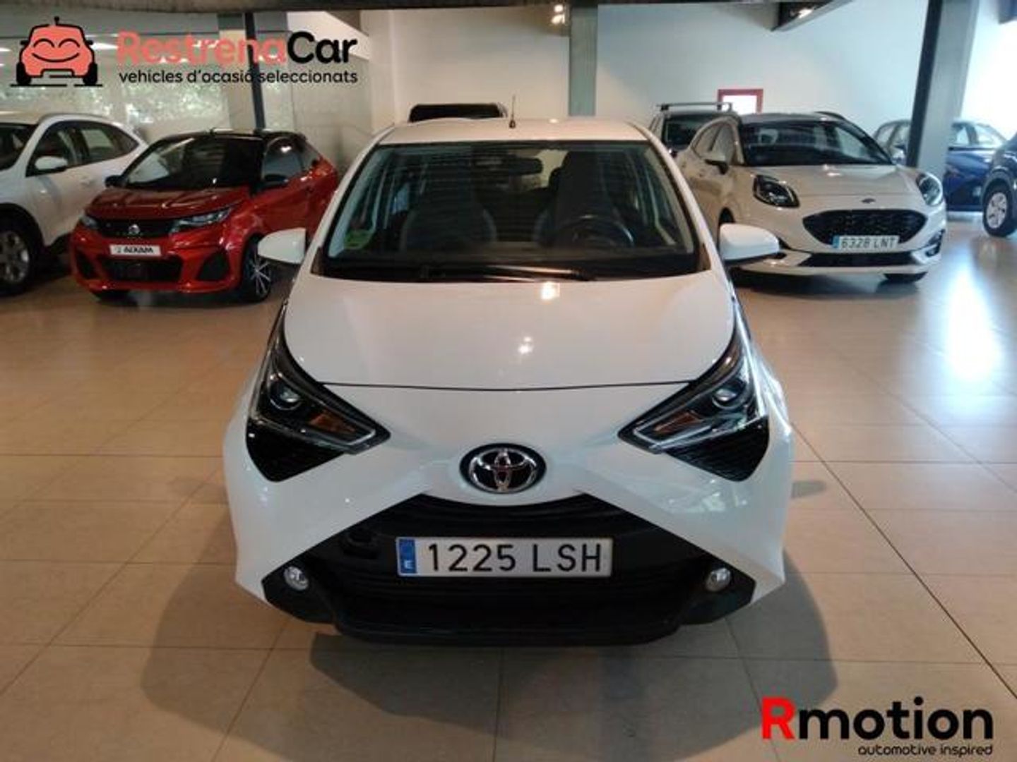 Toyota Aygo 1.0 70 x-play 53 kW (72 CV)