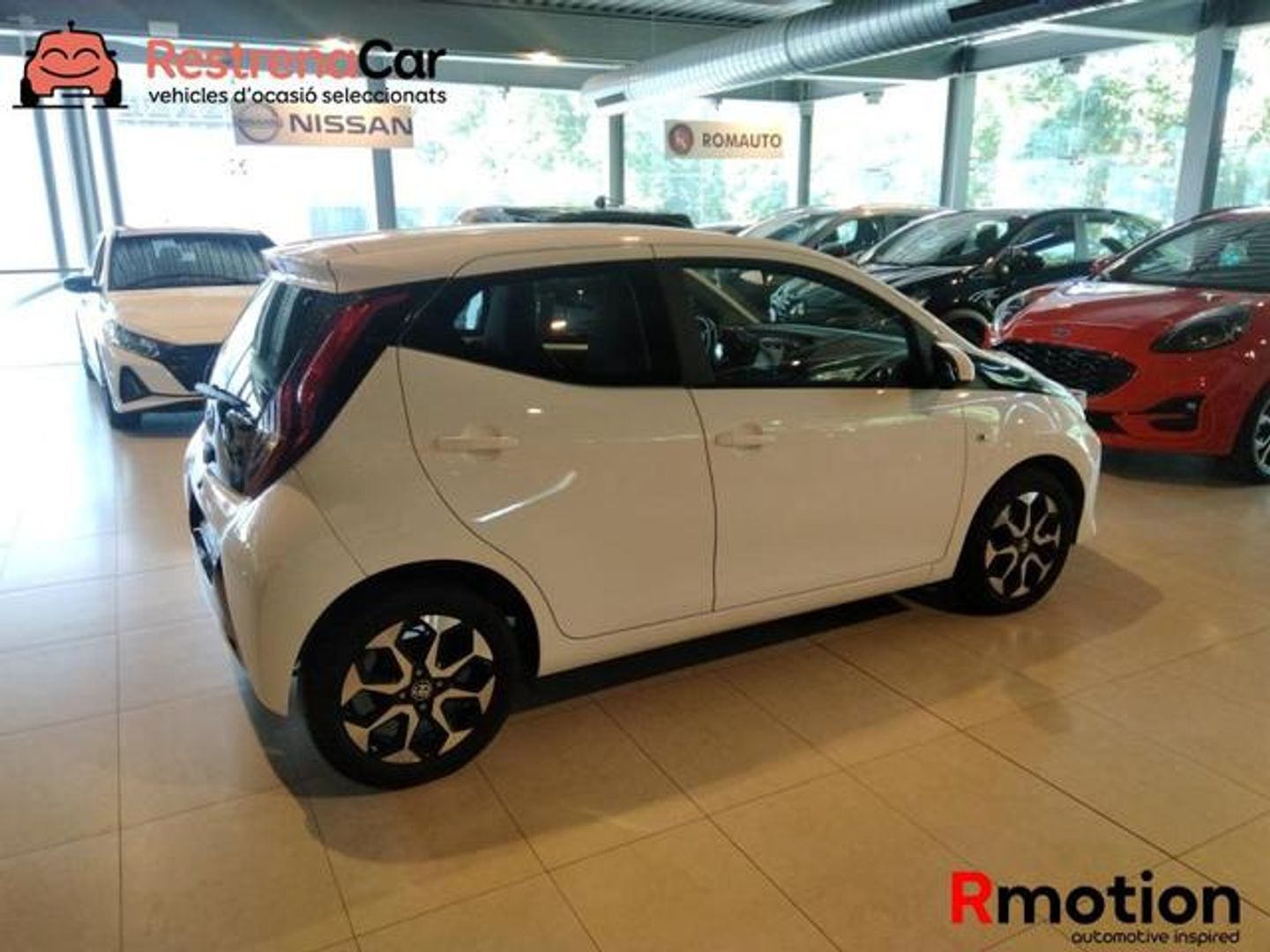 Toyota Aygo 1.0 70 x-play 53 kW (72 CV)