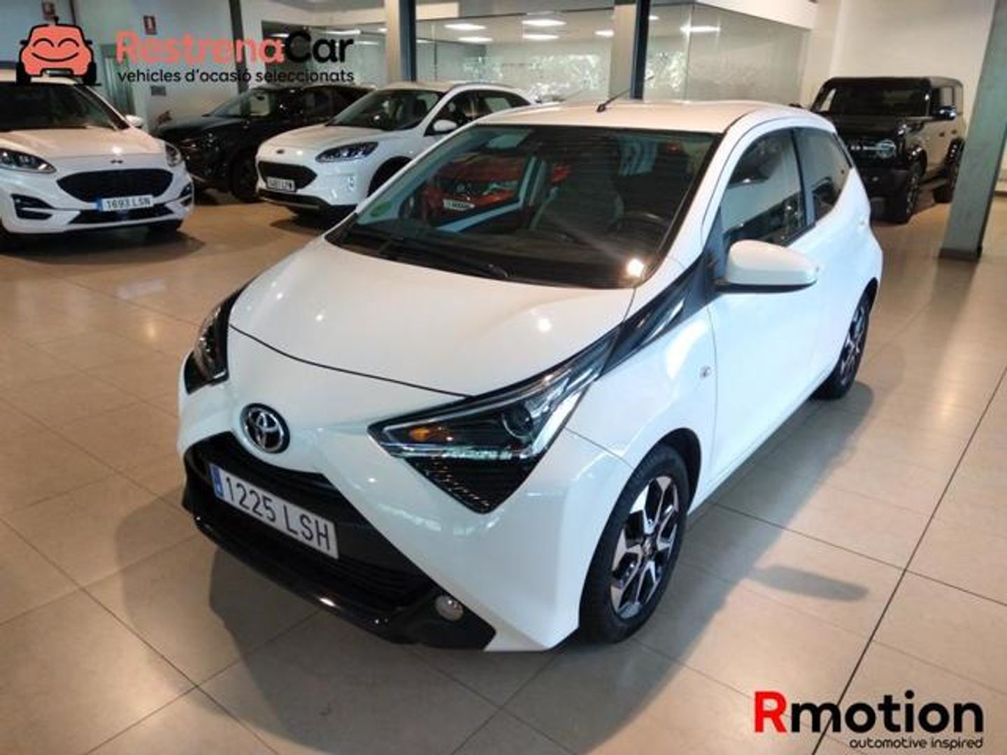 Toyota Aygo 1.0 70 x-play 53 kW (72 CV)