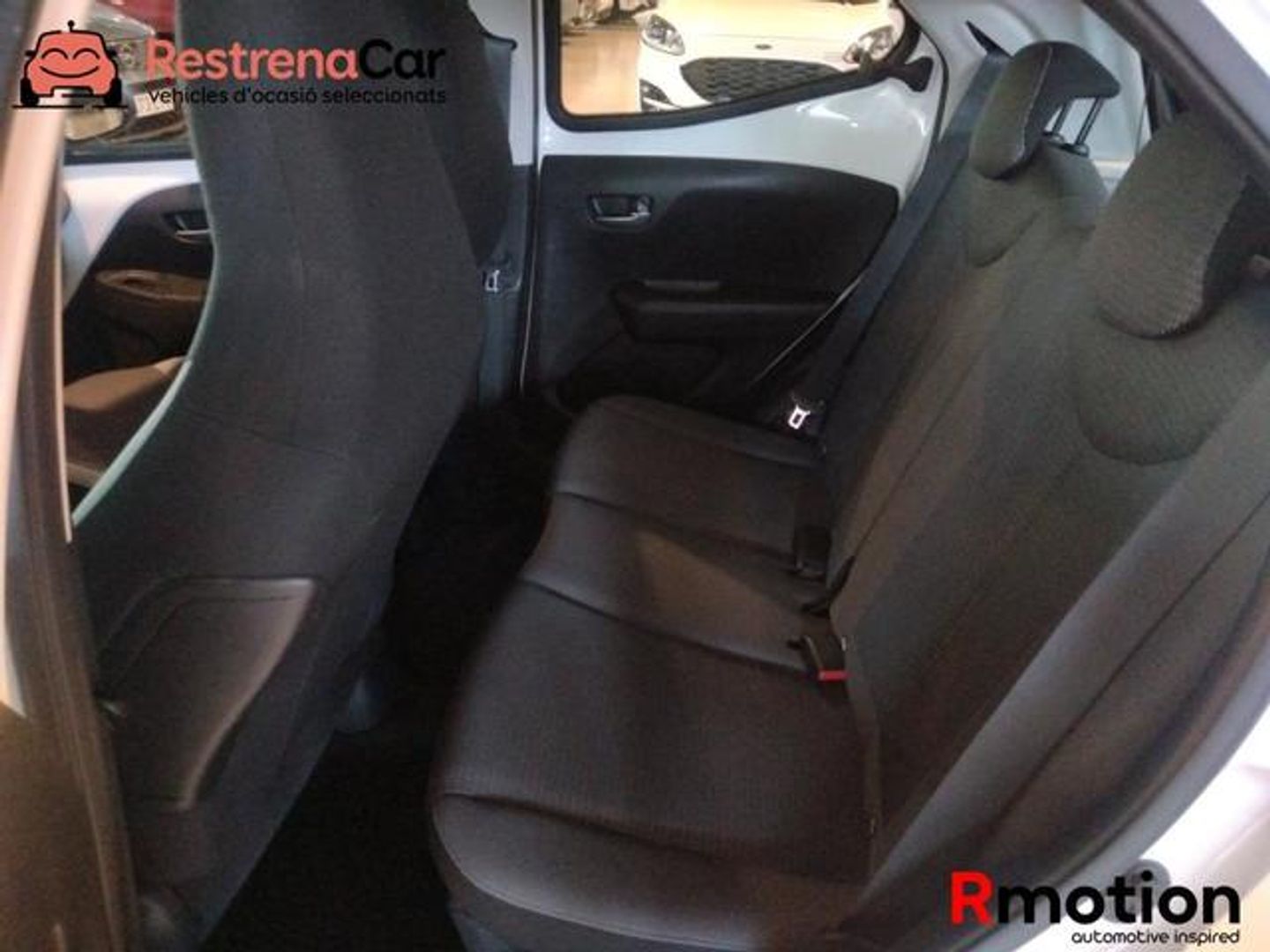 Toyota Aygo 1.0 70 x-play 53 kW (72 CV)