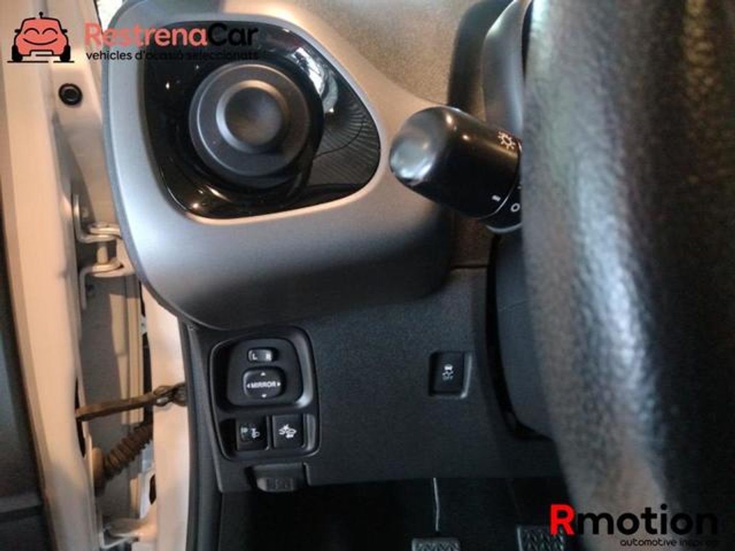 Toyota Aygo 1.0 70 x-play 53 kW (72 CV)