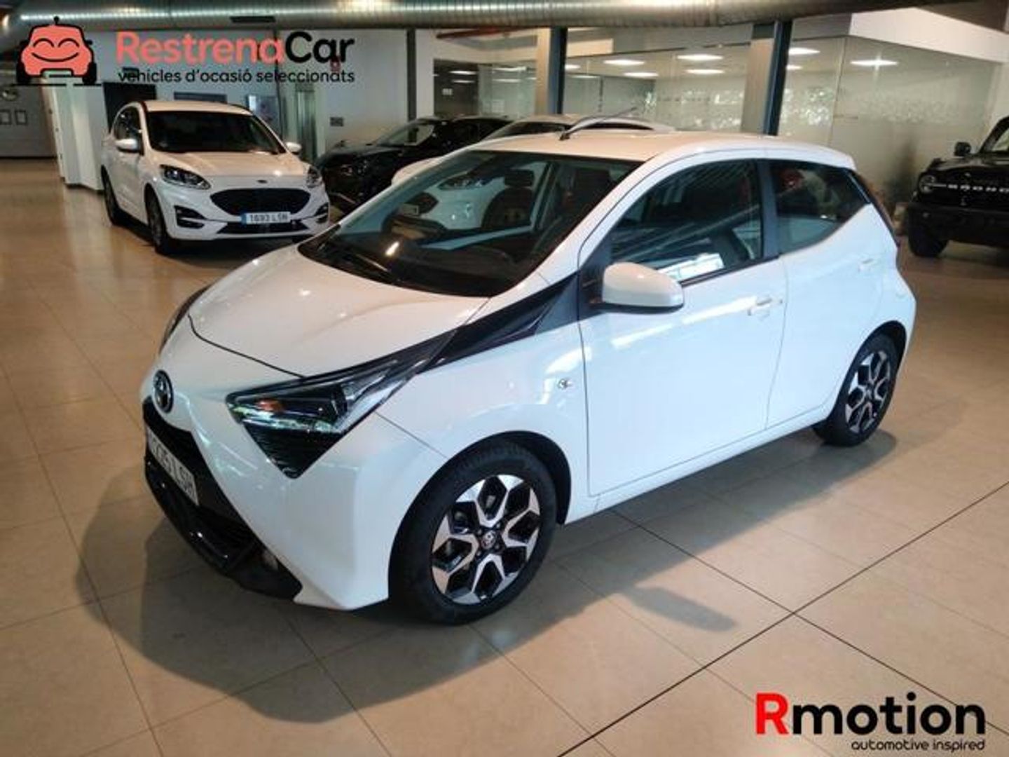 Toyota Aygo 1.0 70 x-play 53 kW (72 CV)