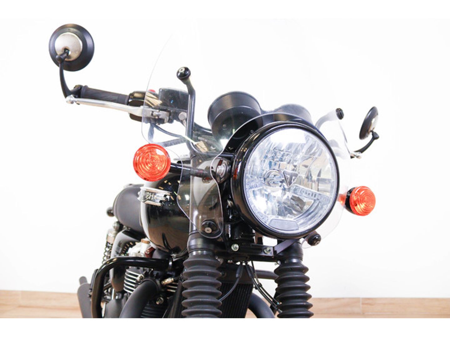 Triumph Bonneville T 120 Black