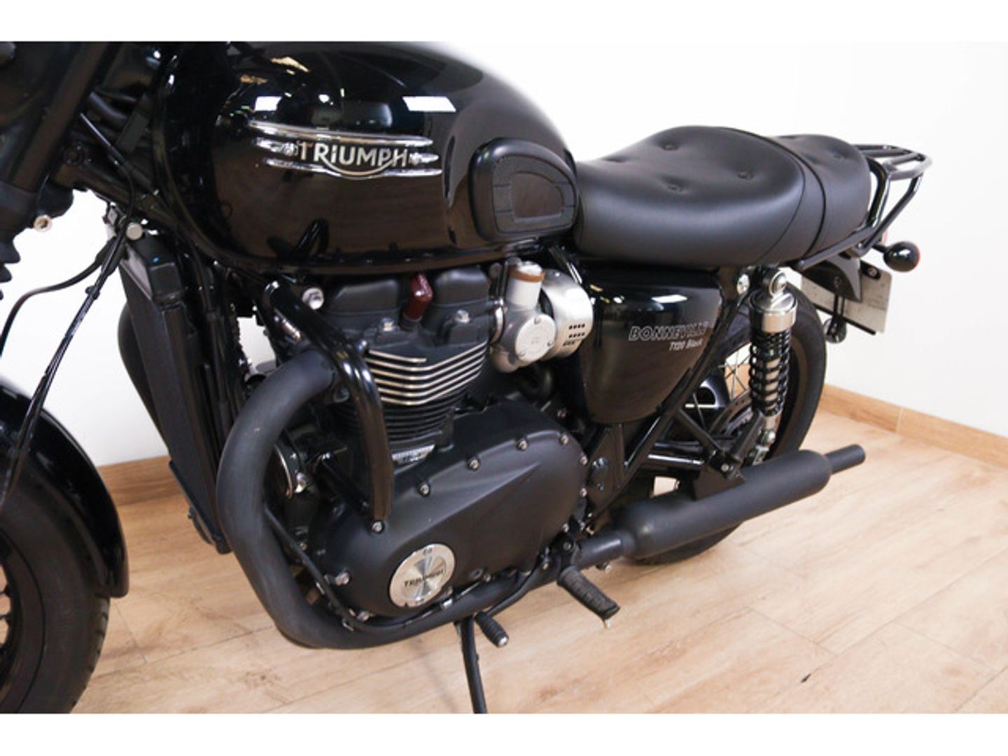 Triumph Bonneville T 120 Black