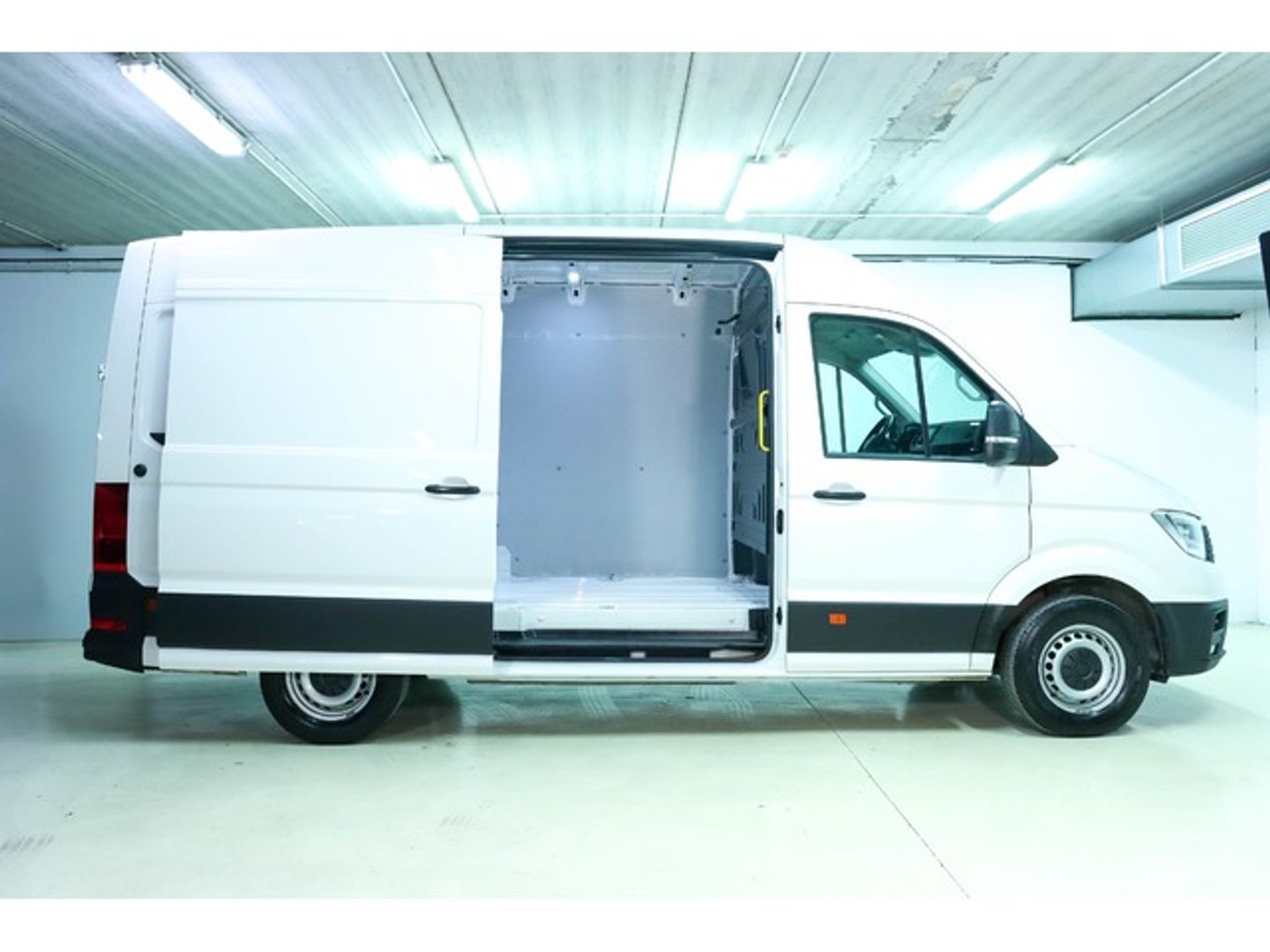 Volkswagen e-Crafter Batalla Media 35 L3H2 FWD 100 kW (136 CV) 3.500