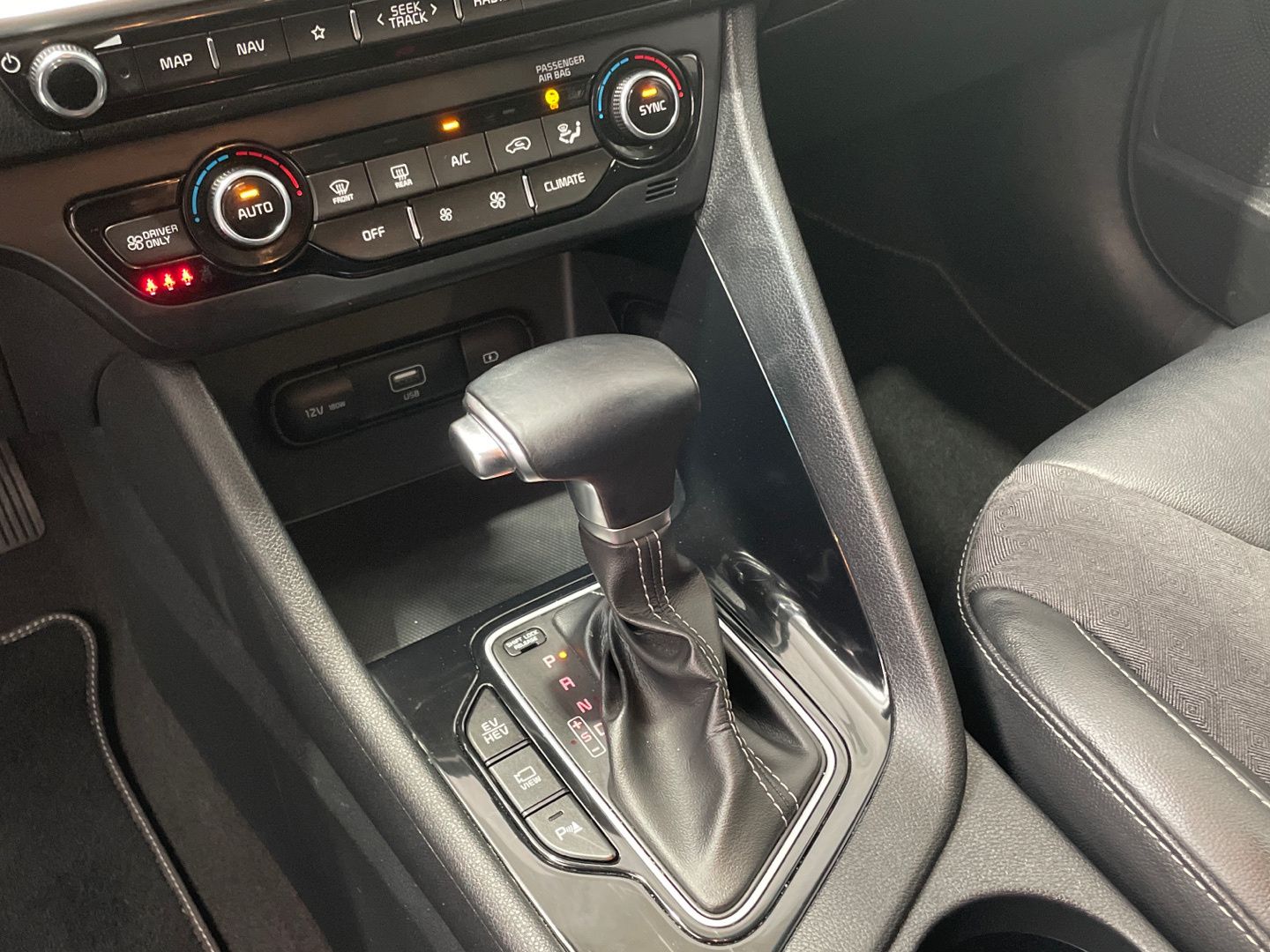 Kia Niro 1.6 GDi PHEV Híbrido Drive 104 kW (141 CV)