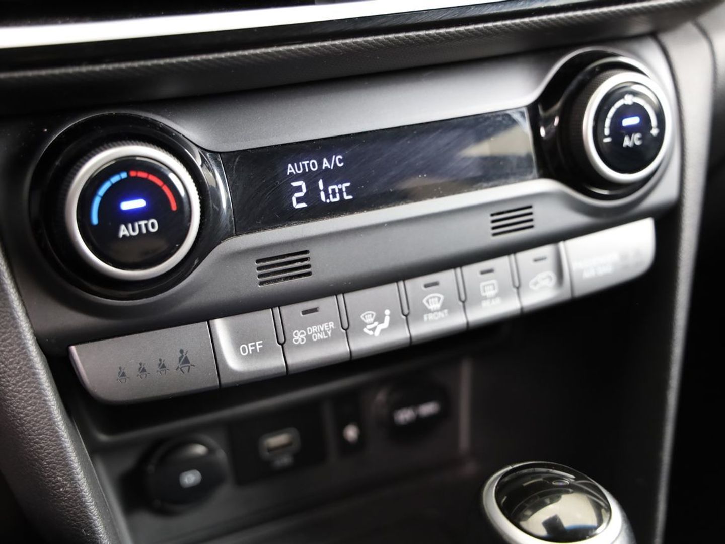 Hyundai Kona 1.6 GDI HEV SLE DCT 104 kW (141 CV)