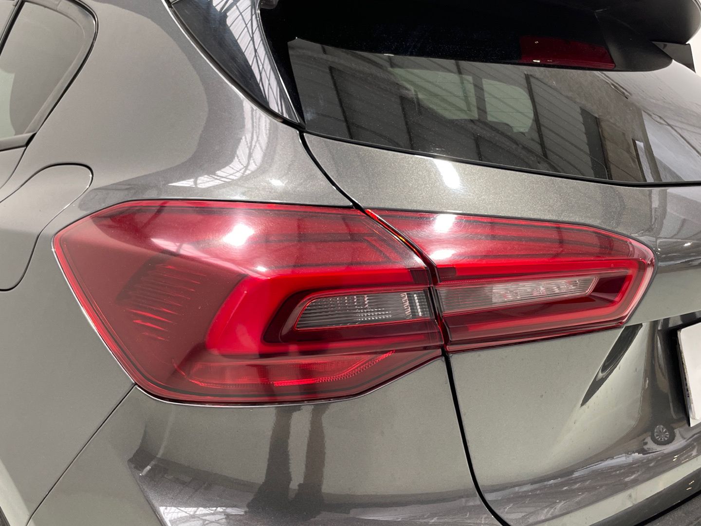 Ford Focus 1.0 Ecoboost MHEV ST-Line 114 kW (155 CV)