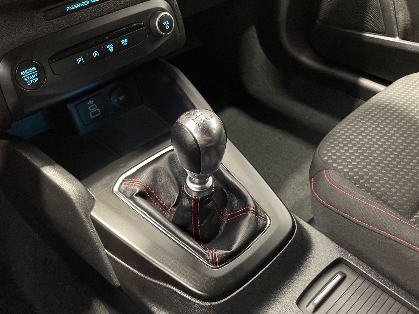 Ford Focus 1.0 Ecoboost MHEV ST-Line 114 kW (155 CV)