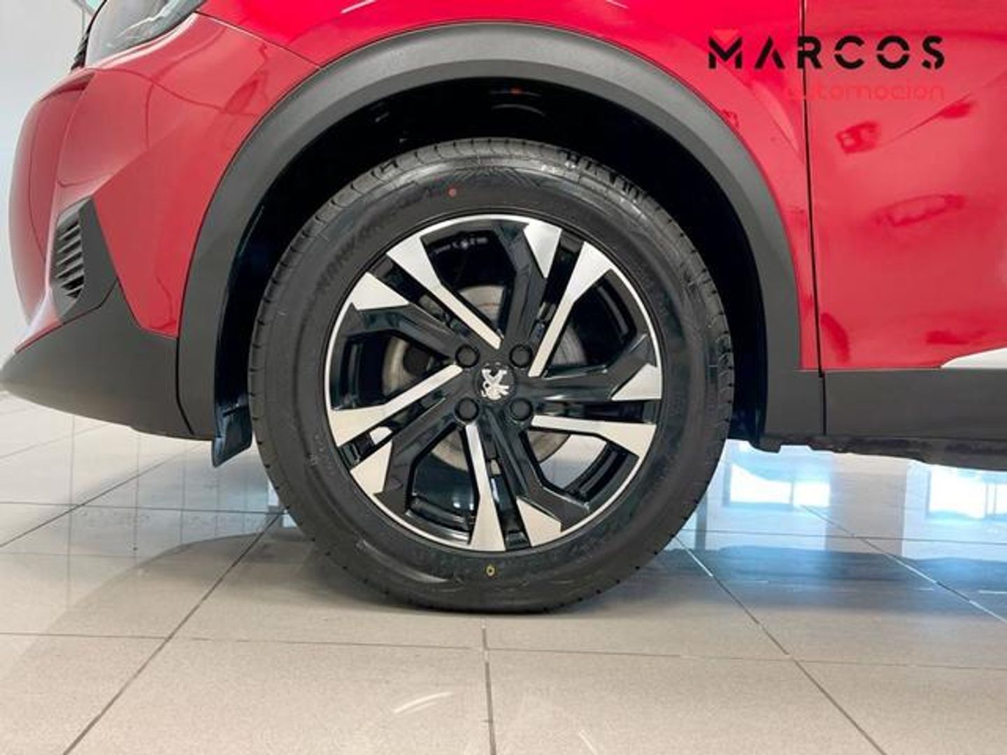 Peugeot 2008 PureTech 130 S&S Allure Pack EAT8 96 kW (130 CV)