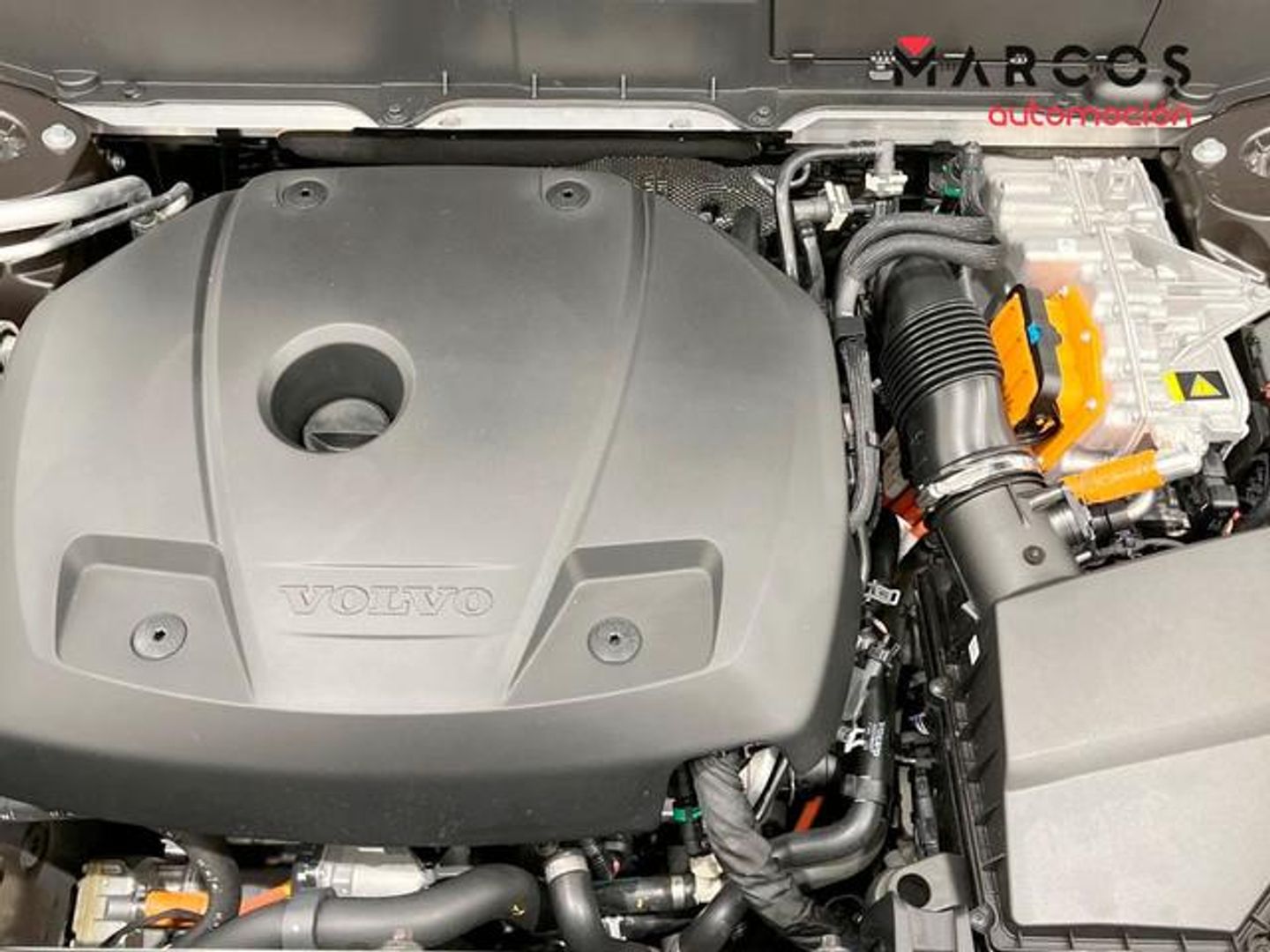 Volvo XC90 T8 Ultimate Dark Recharge AWD Auto 335 kW (455 CV)
