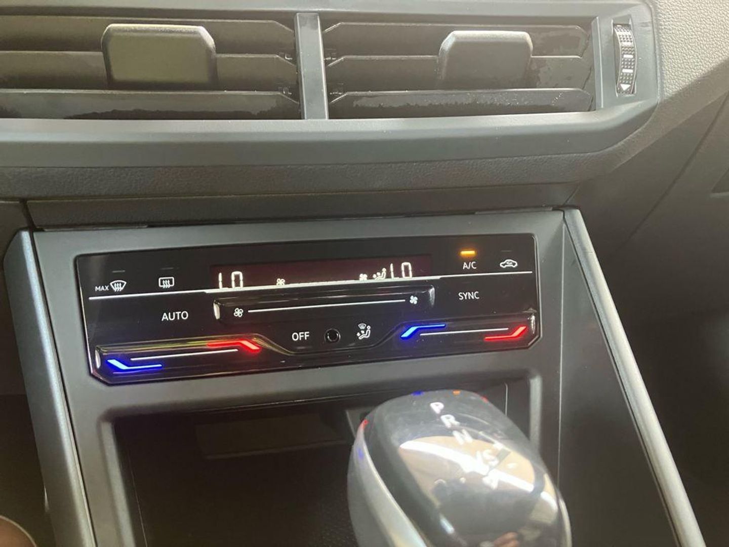 Volkswagen Taigo R-Line 1.0 TSI 81 kW (110 CV) DSG