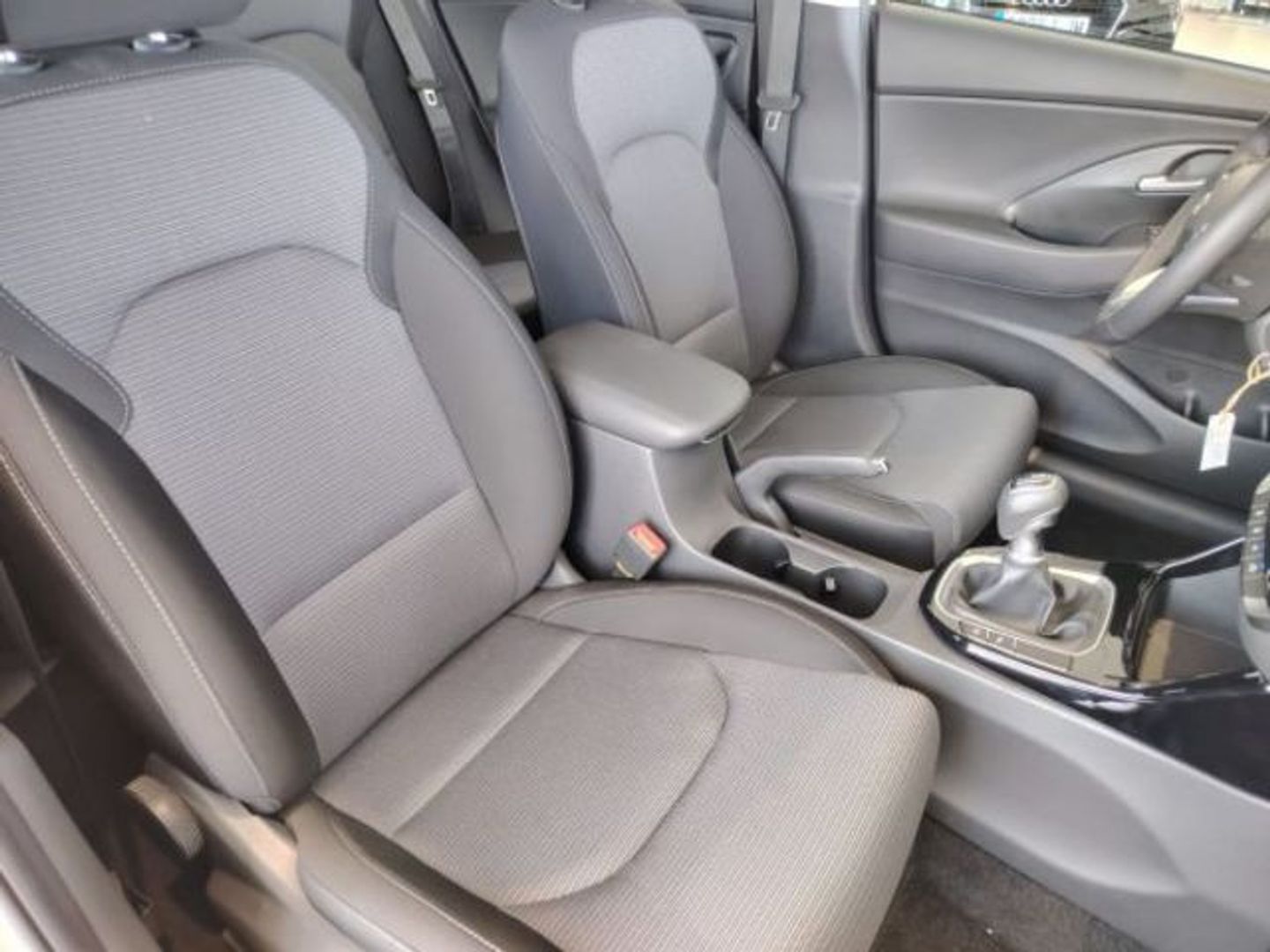Hyundai i30 1.0 TGDI 48V Klass 74 kW (100 CV)