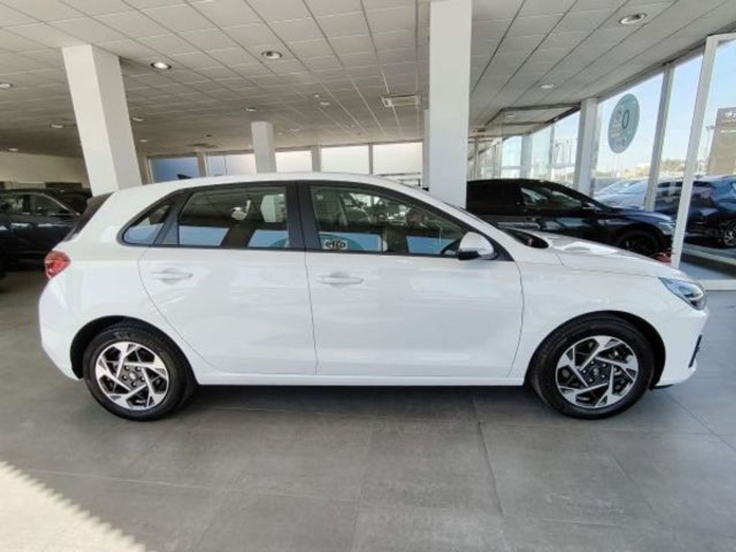 Hyundai i30 1.0 TGDI 48V Klass 74 kW (100 CV)